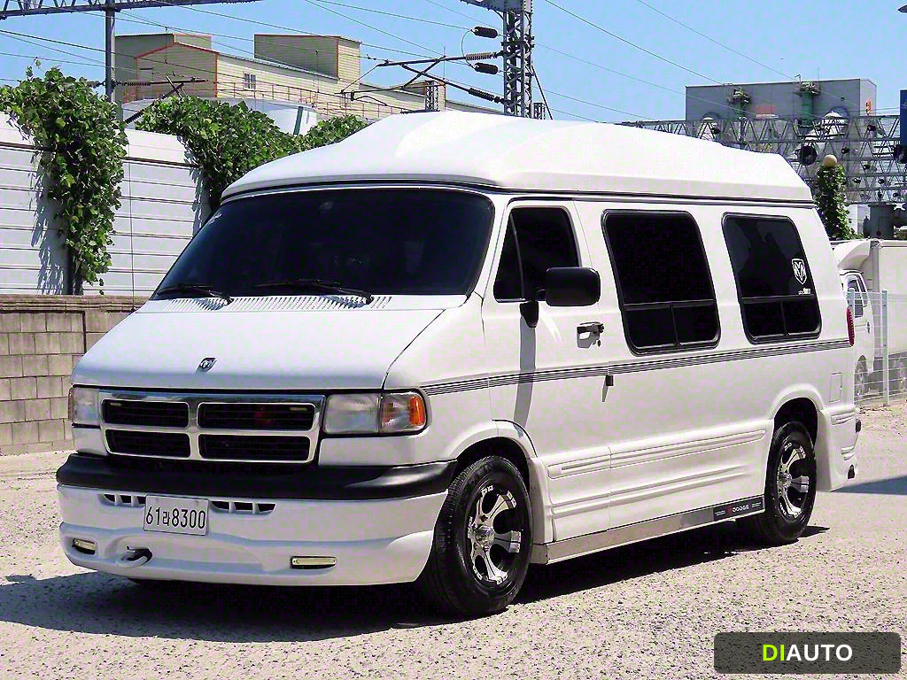 Dodge Ram Van