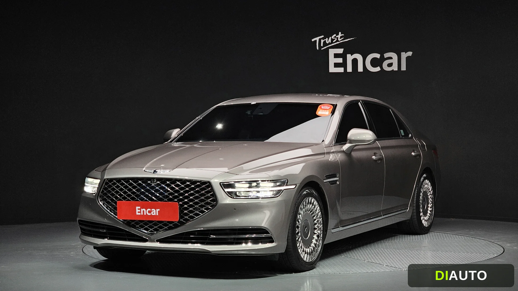 Genesis G90