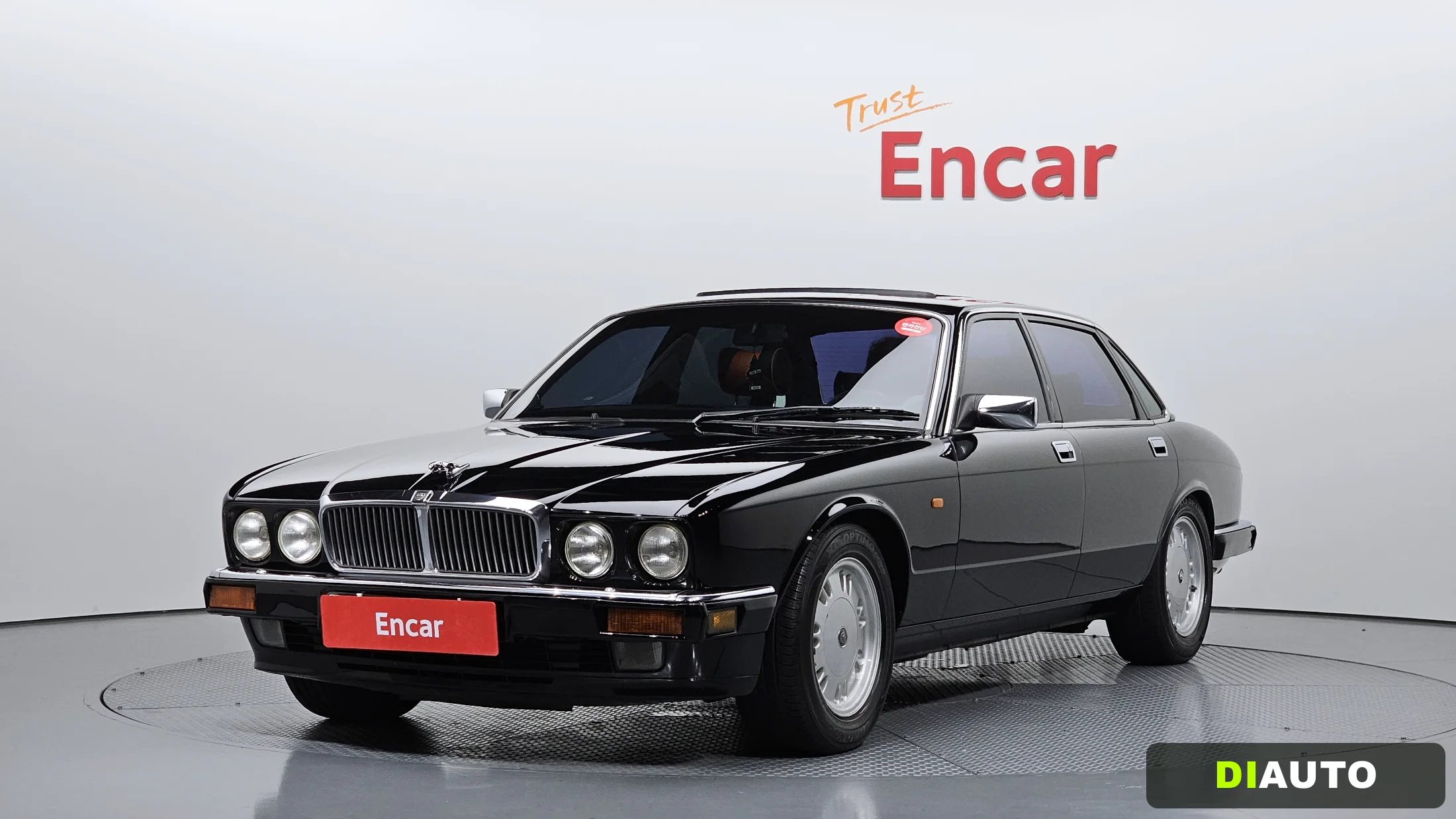 Jaguar XJ-6