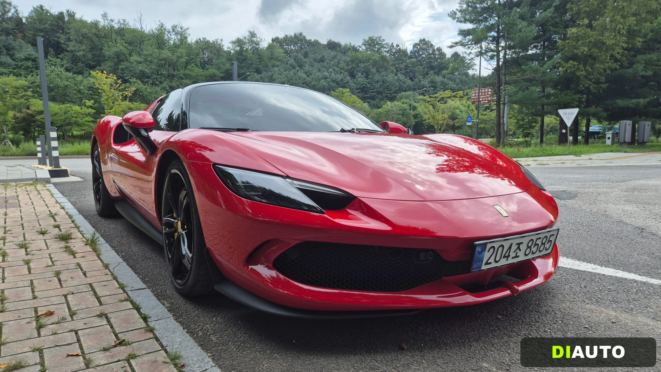 Ferrari 296