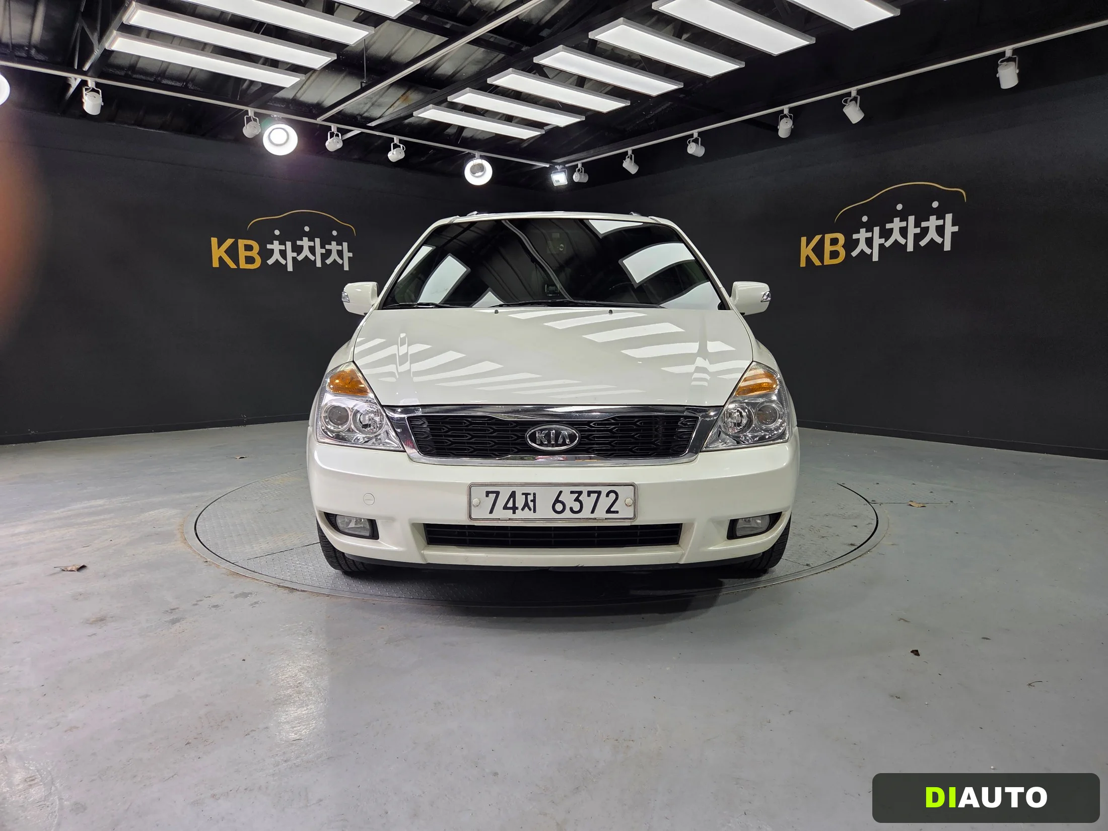 Kia Canival