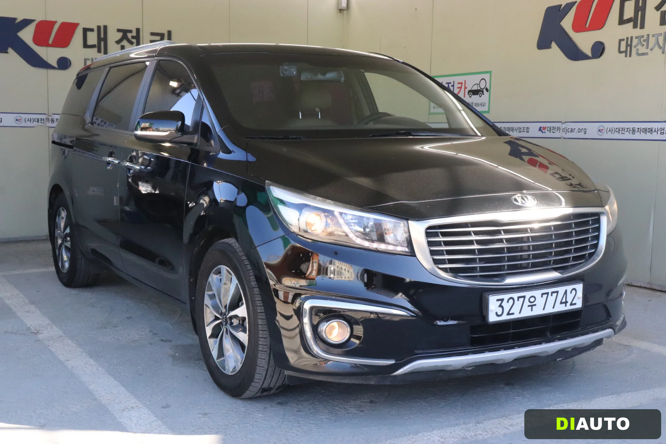 Kia Canival