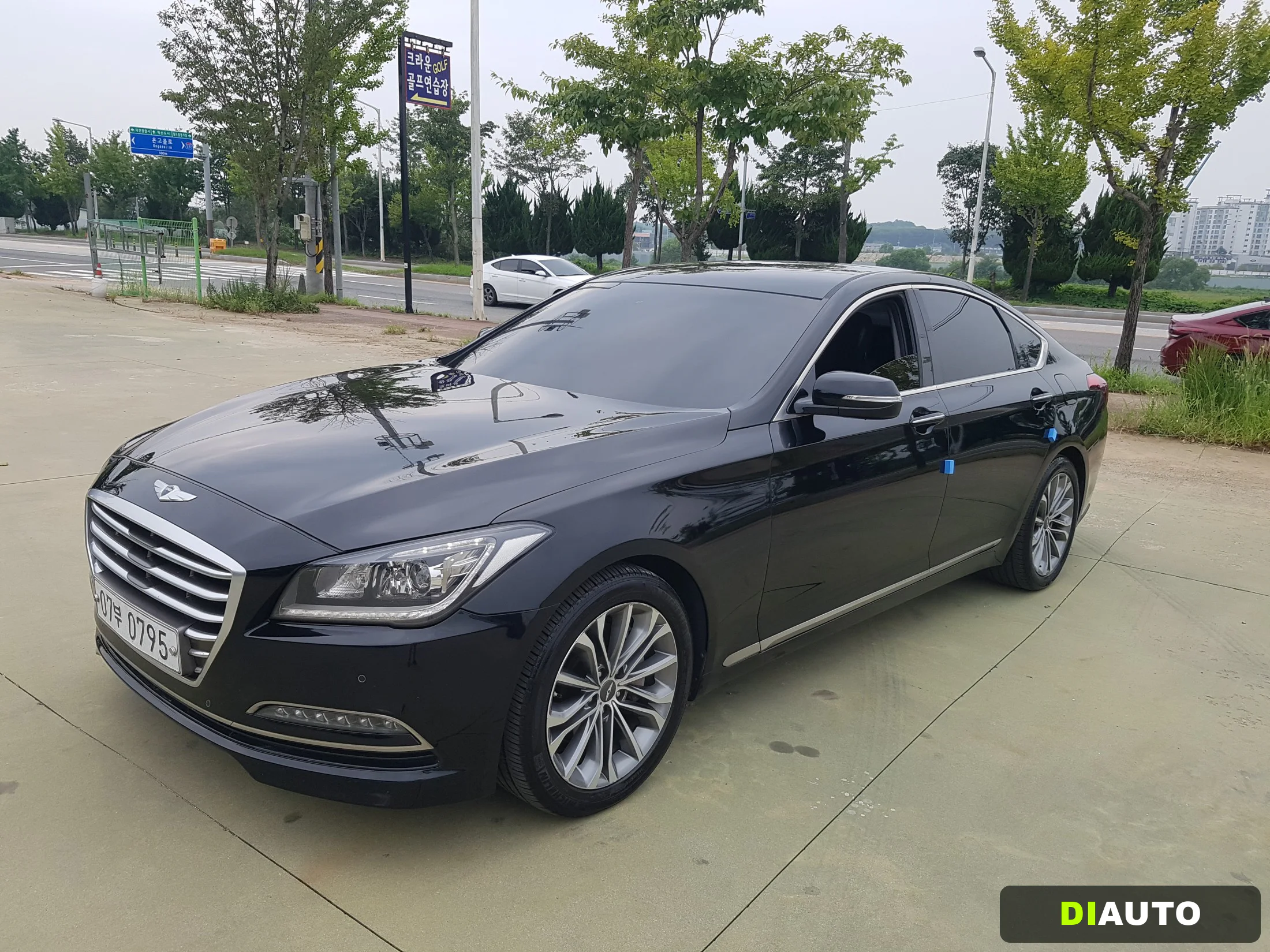 Hyundai Genesis
