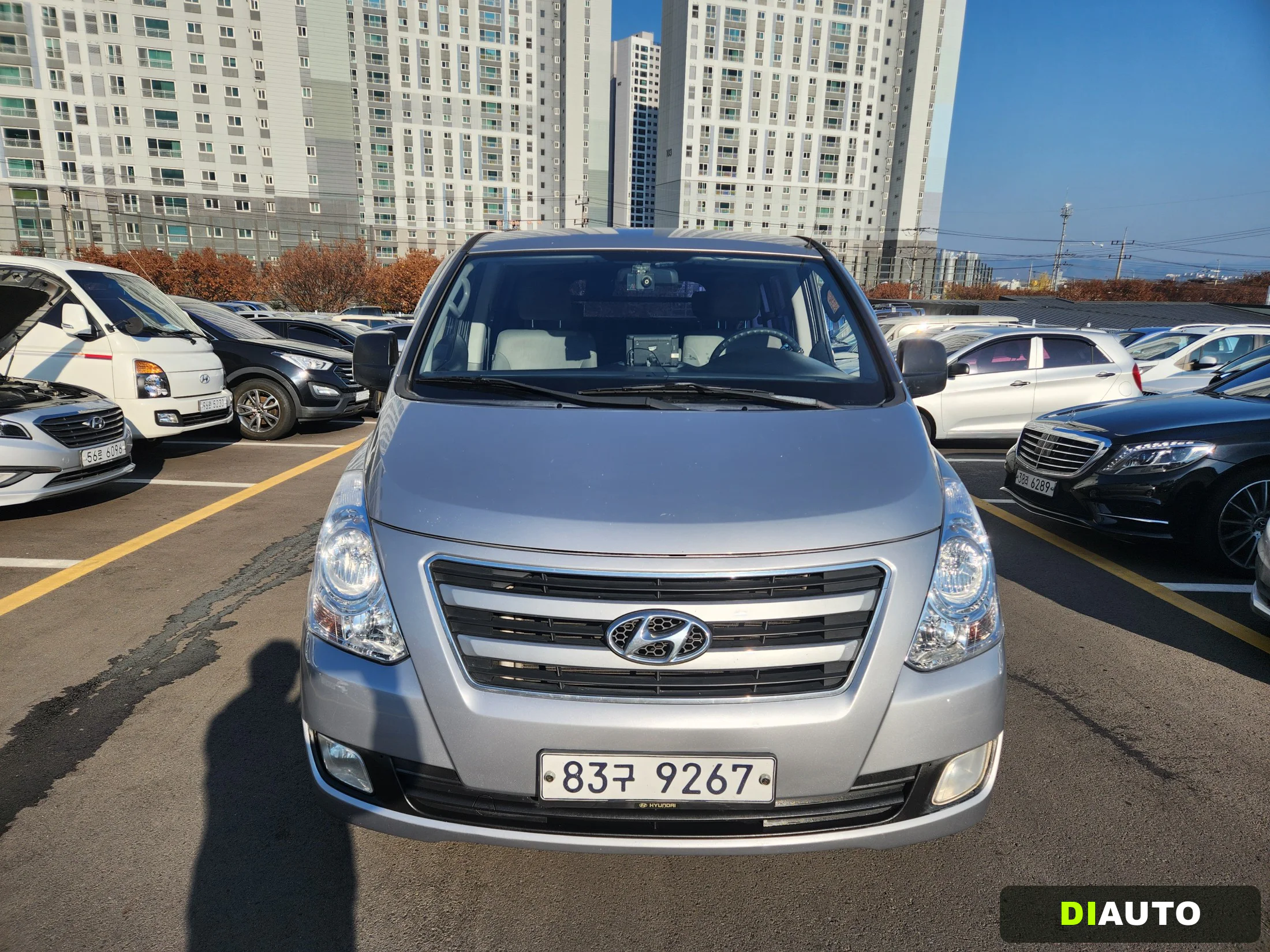Hyundai Starex