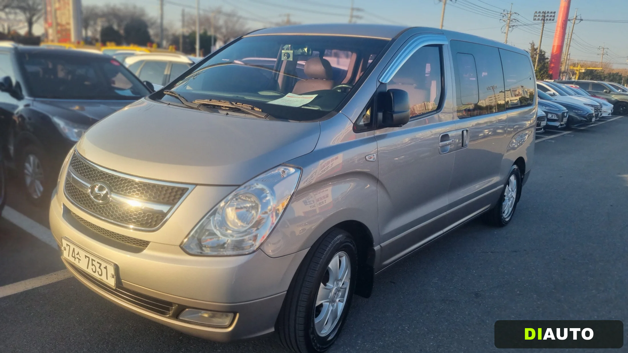Hyundai Starex