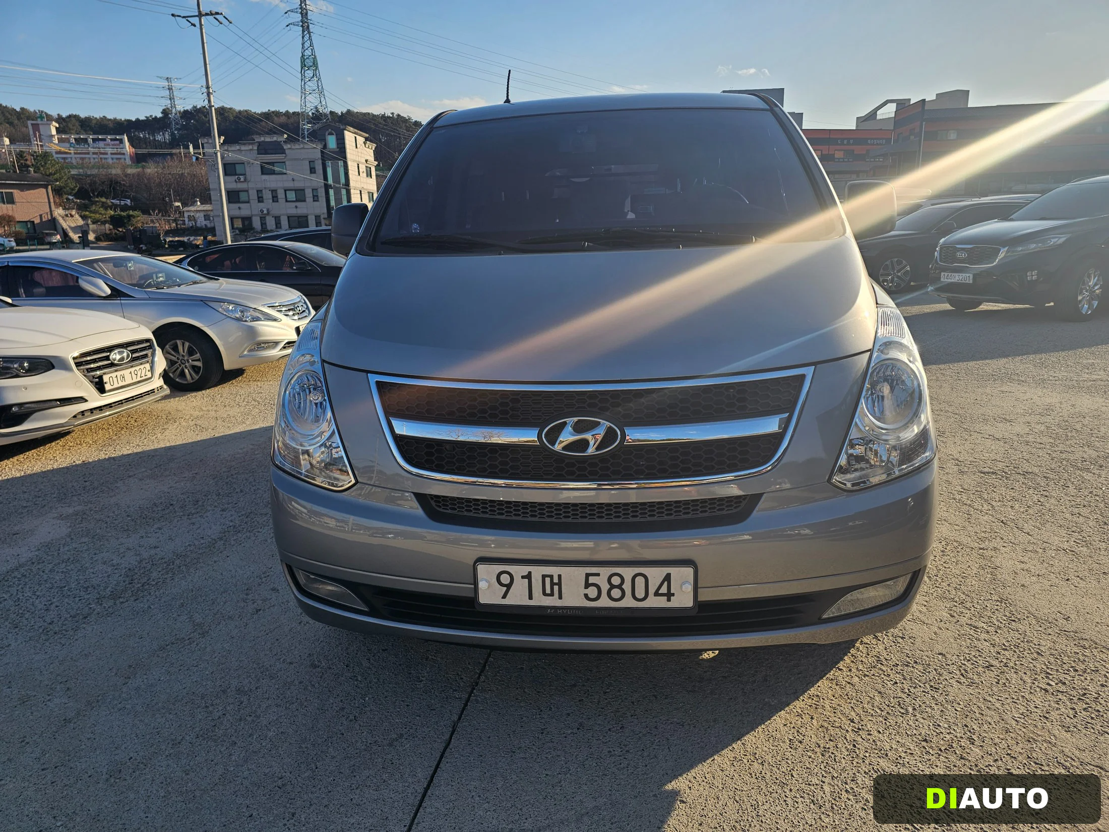 Hyundai Starex