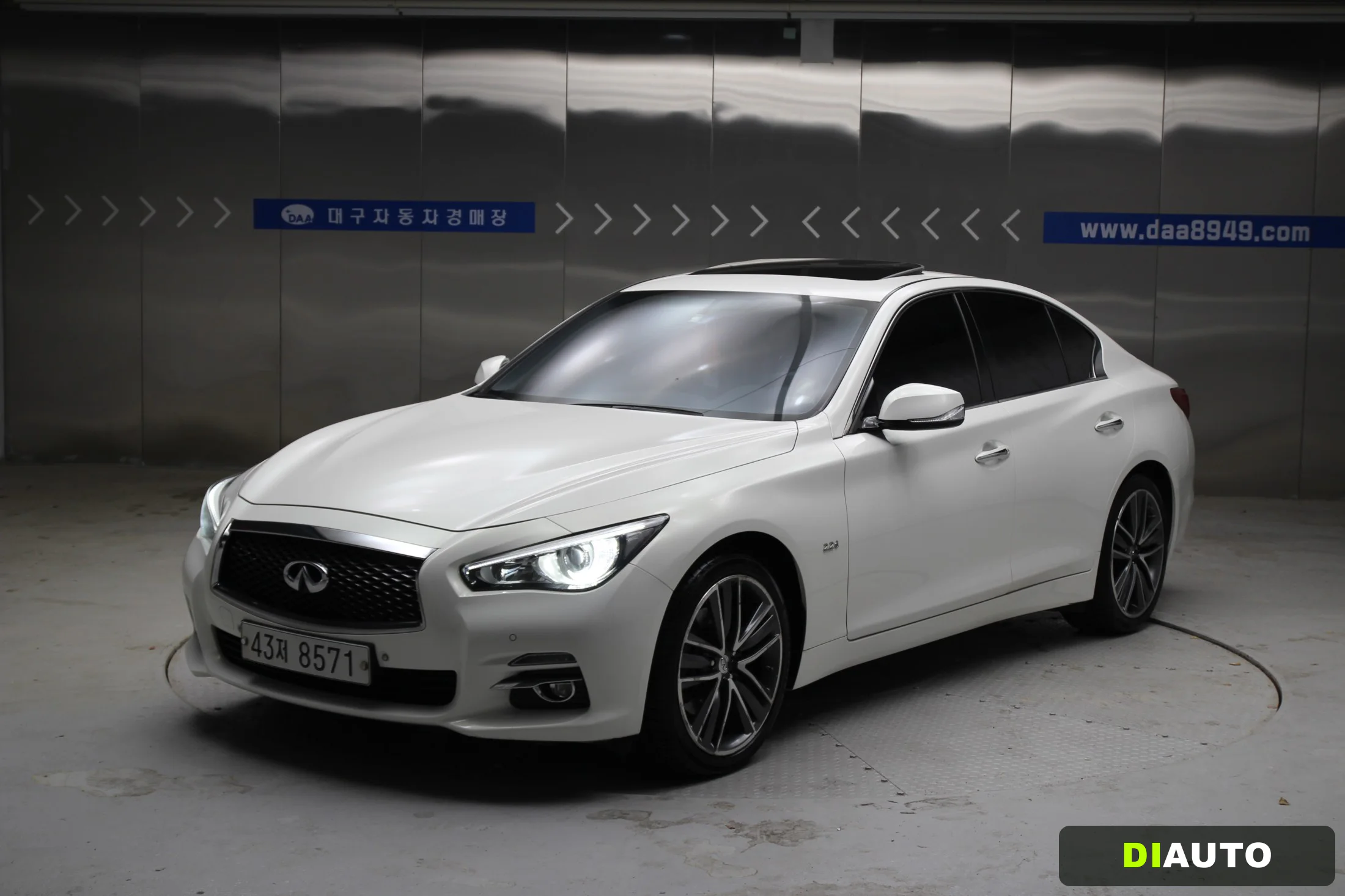 Infiniti Q50