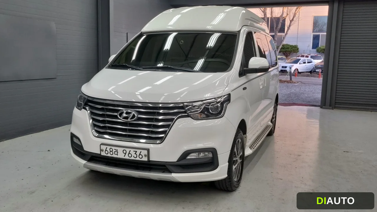 Hyundai Starex