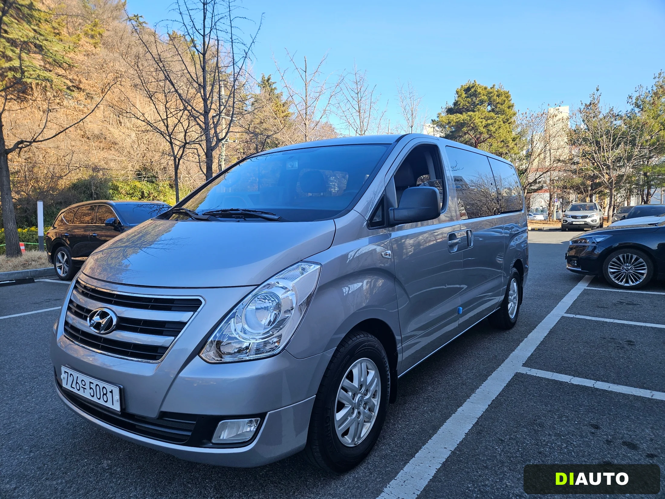 Hyundai Starex