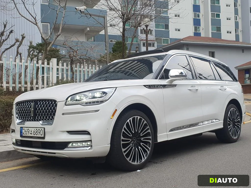Lincoln Aviator