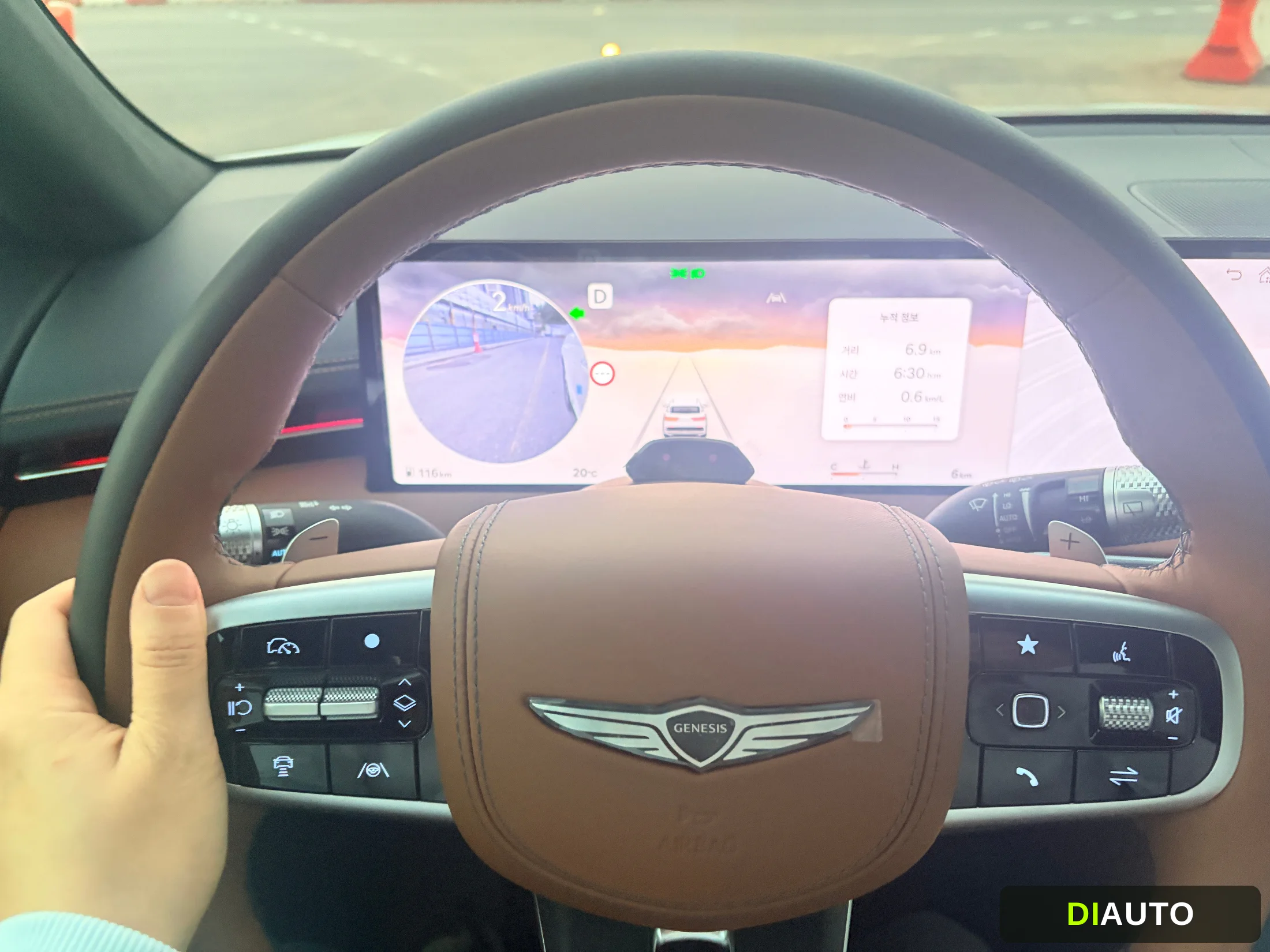 Genesis GV70