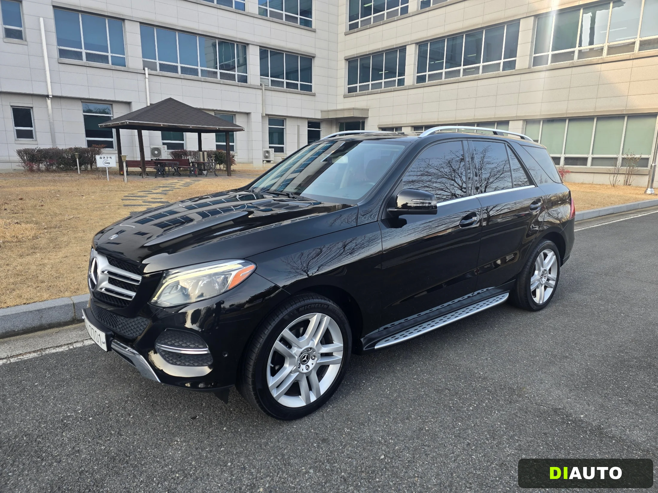 Mercedes-Benz GLE-Class