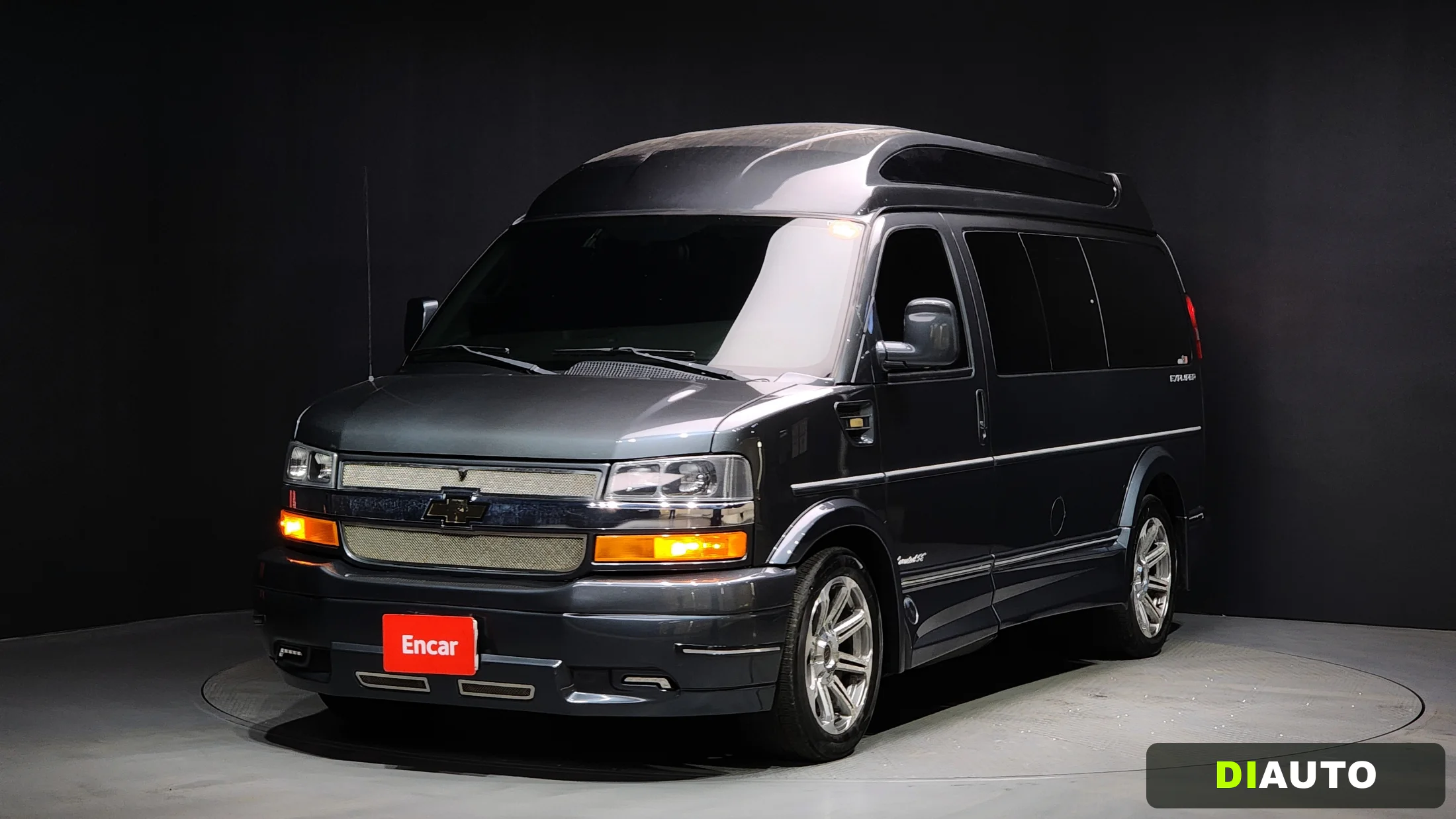 Chevrolet Express Van