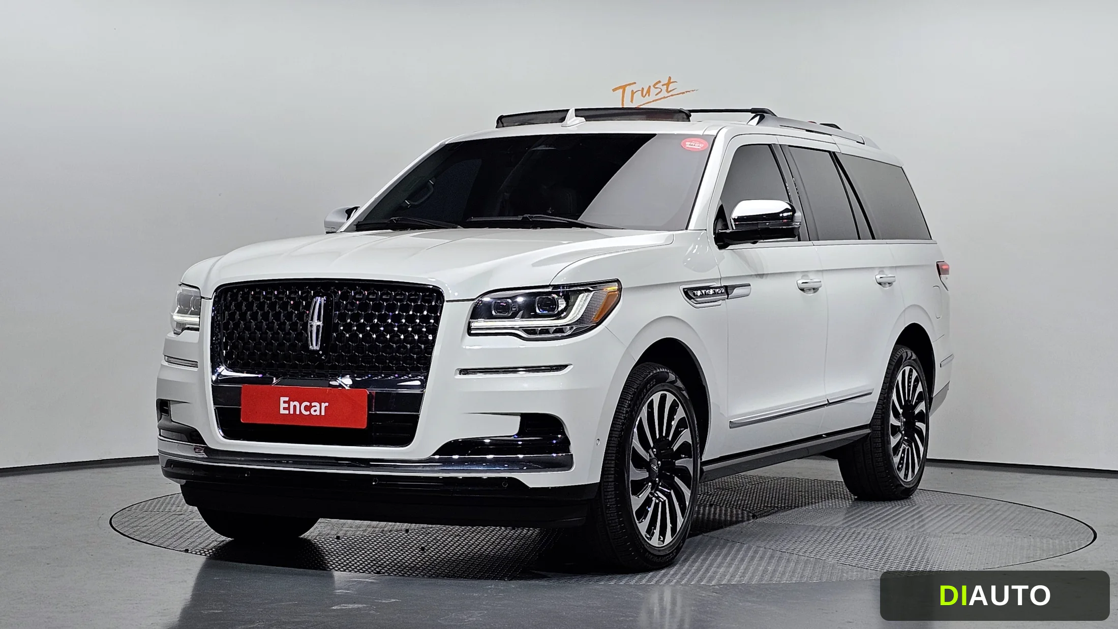 Lincoln Navigator