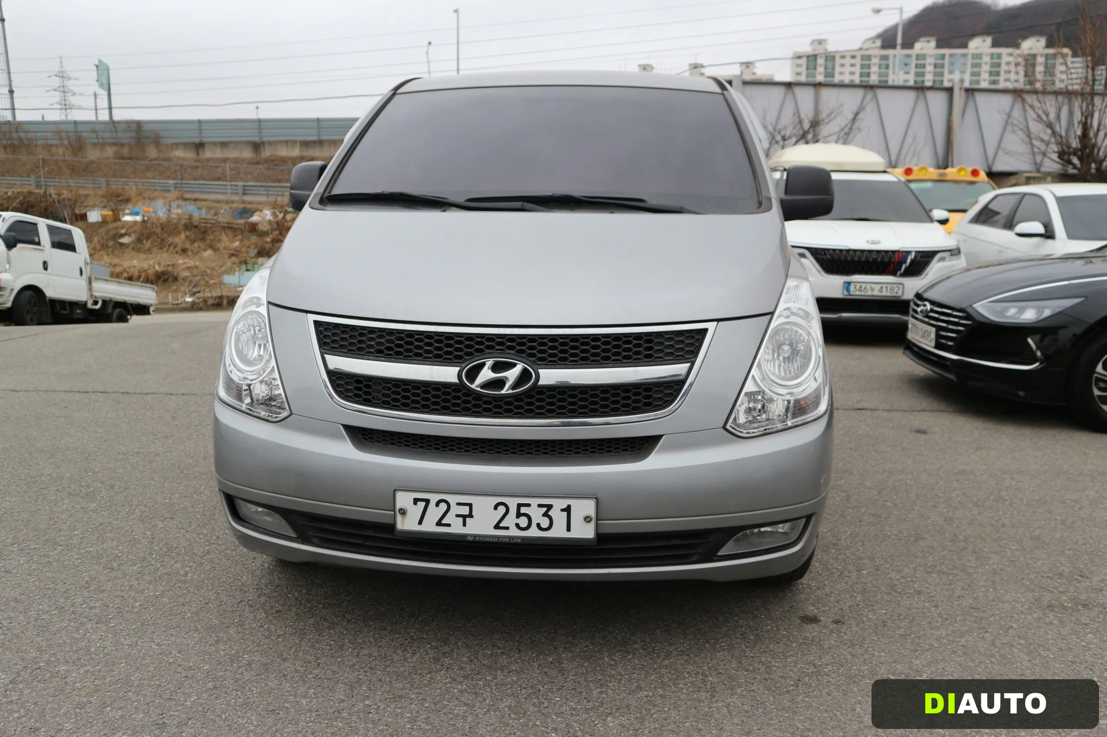 Hyundai Starex