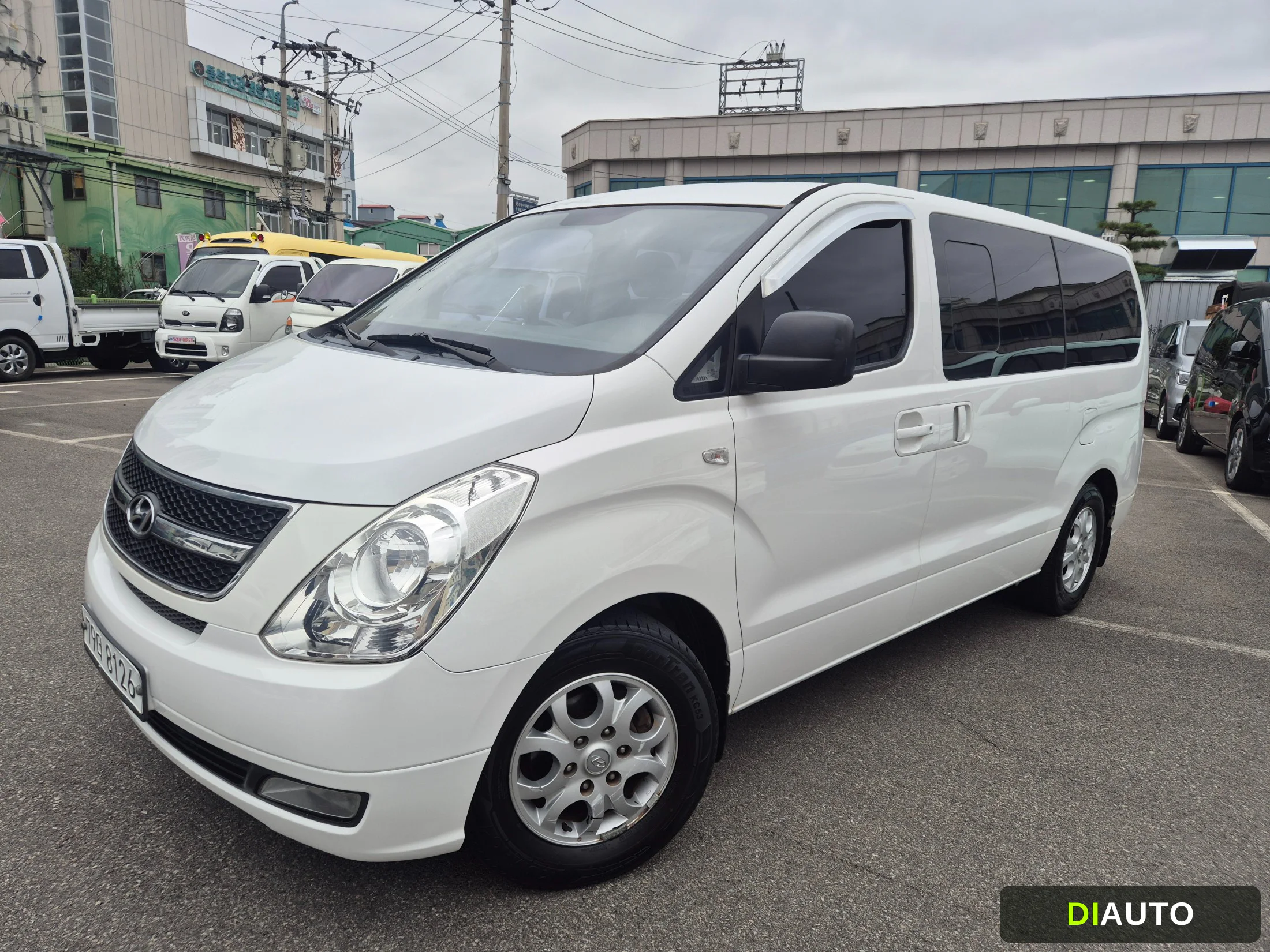 Hyundai Starex