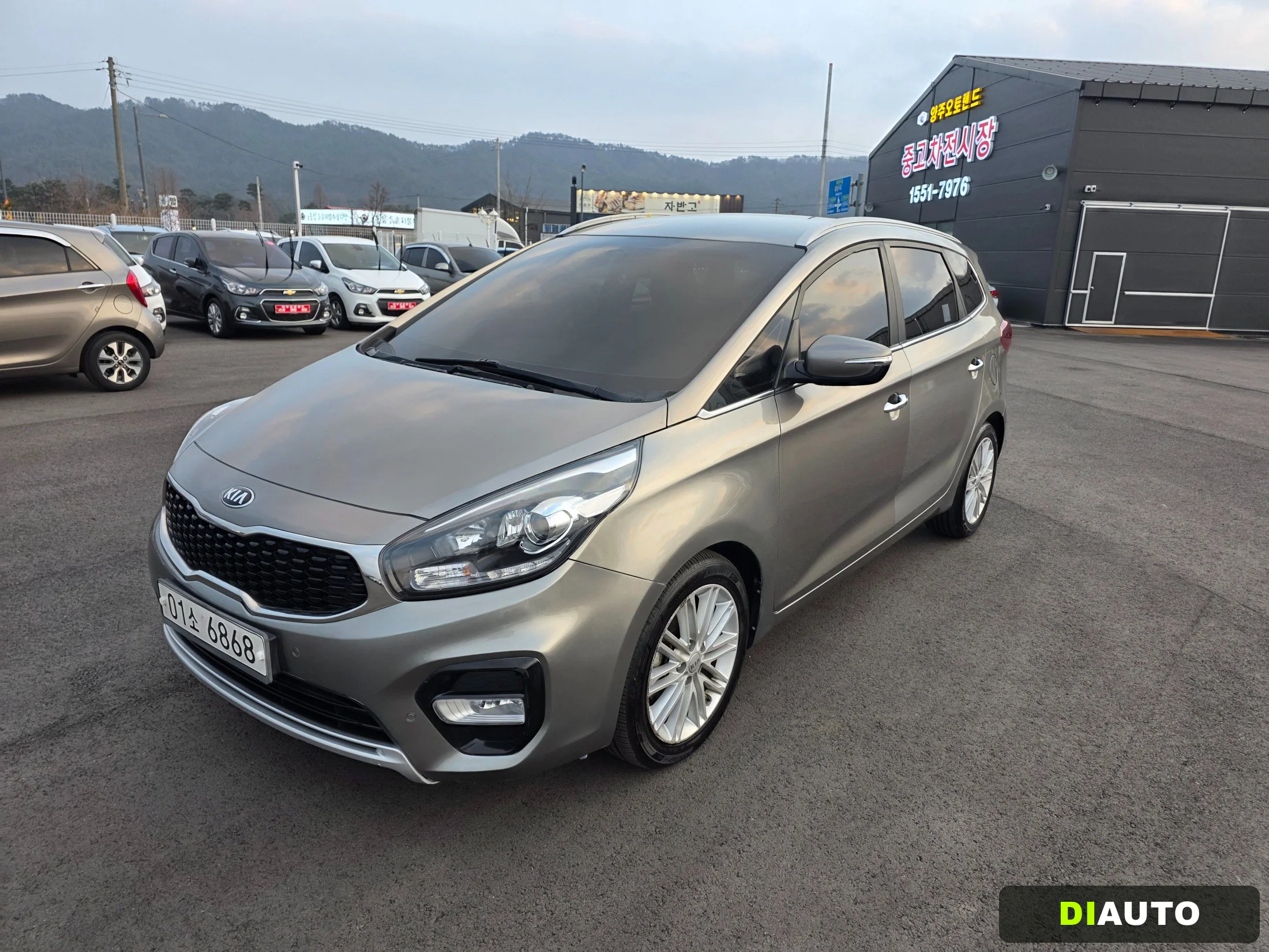 Kia Carens