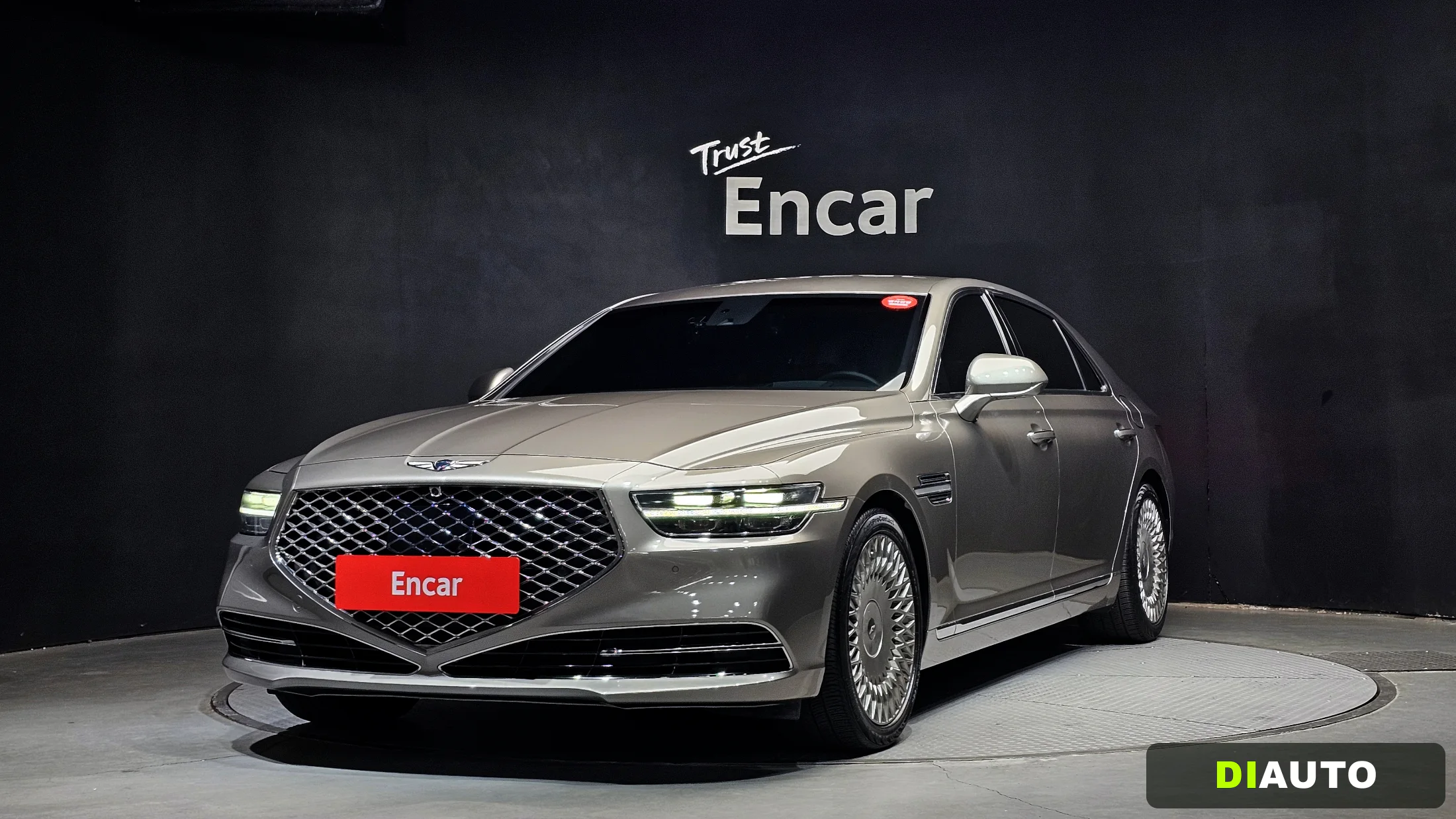Genesis G90