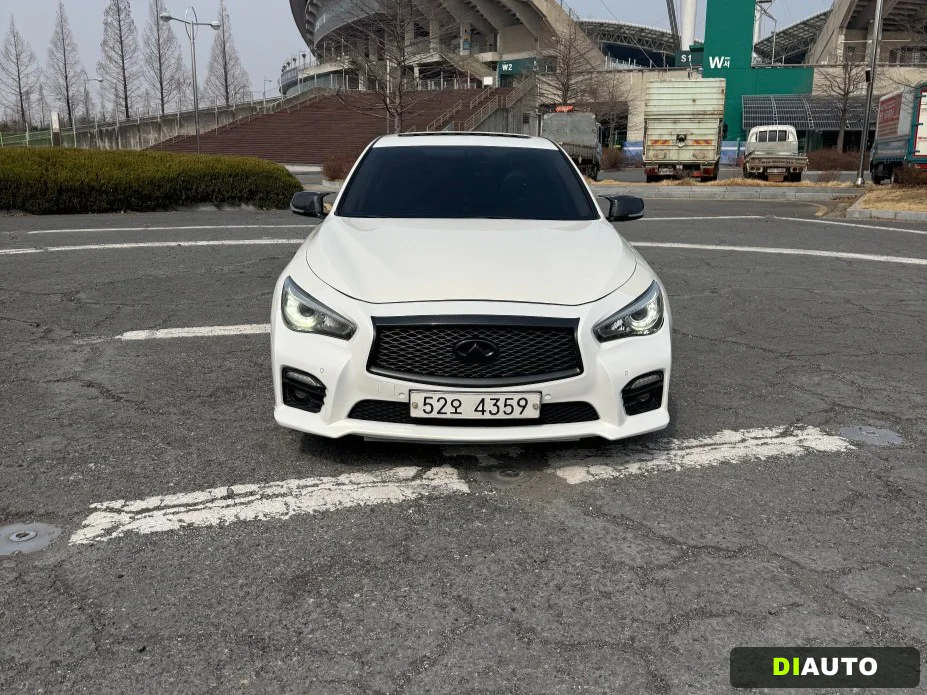 Infiniti Q50