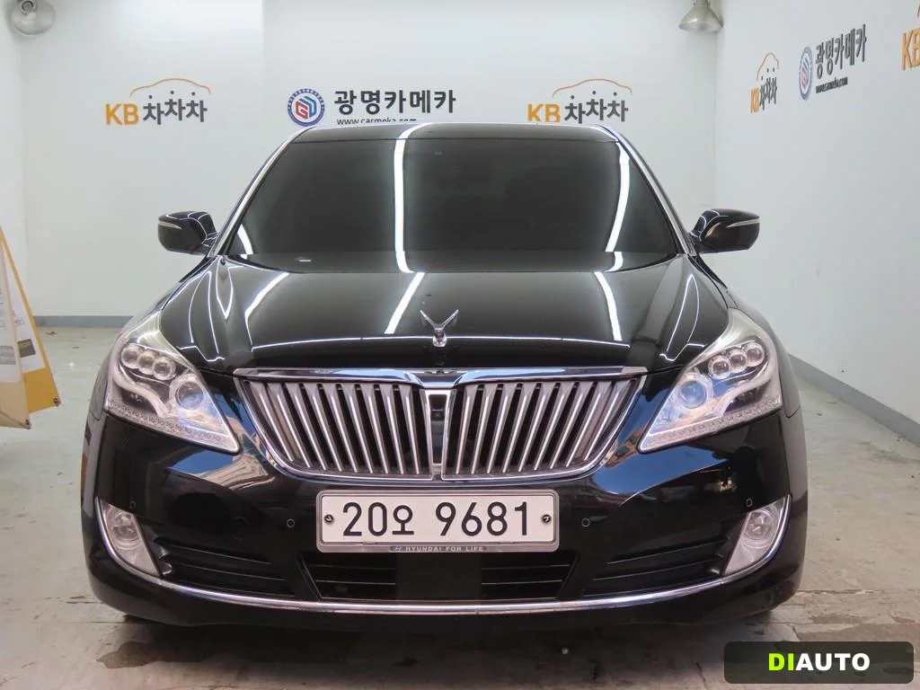 Hyundai Equus
