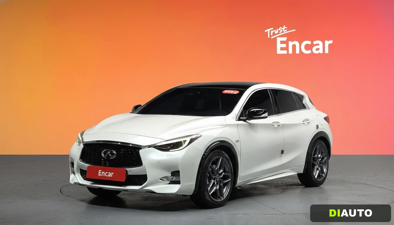 Infiniti Q30
