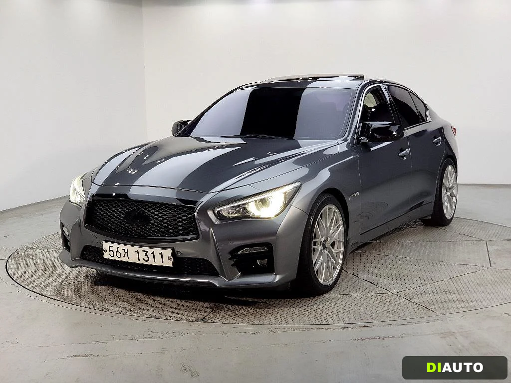 Infiniti Q50