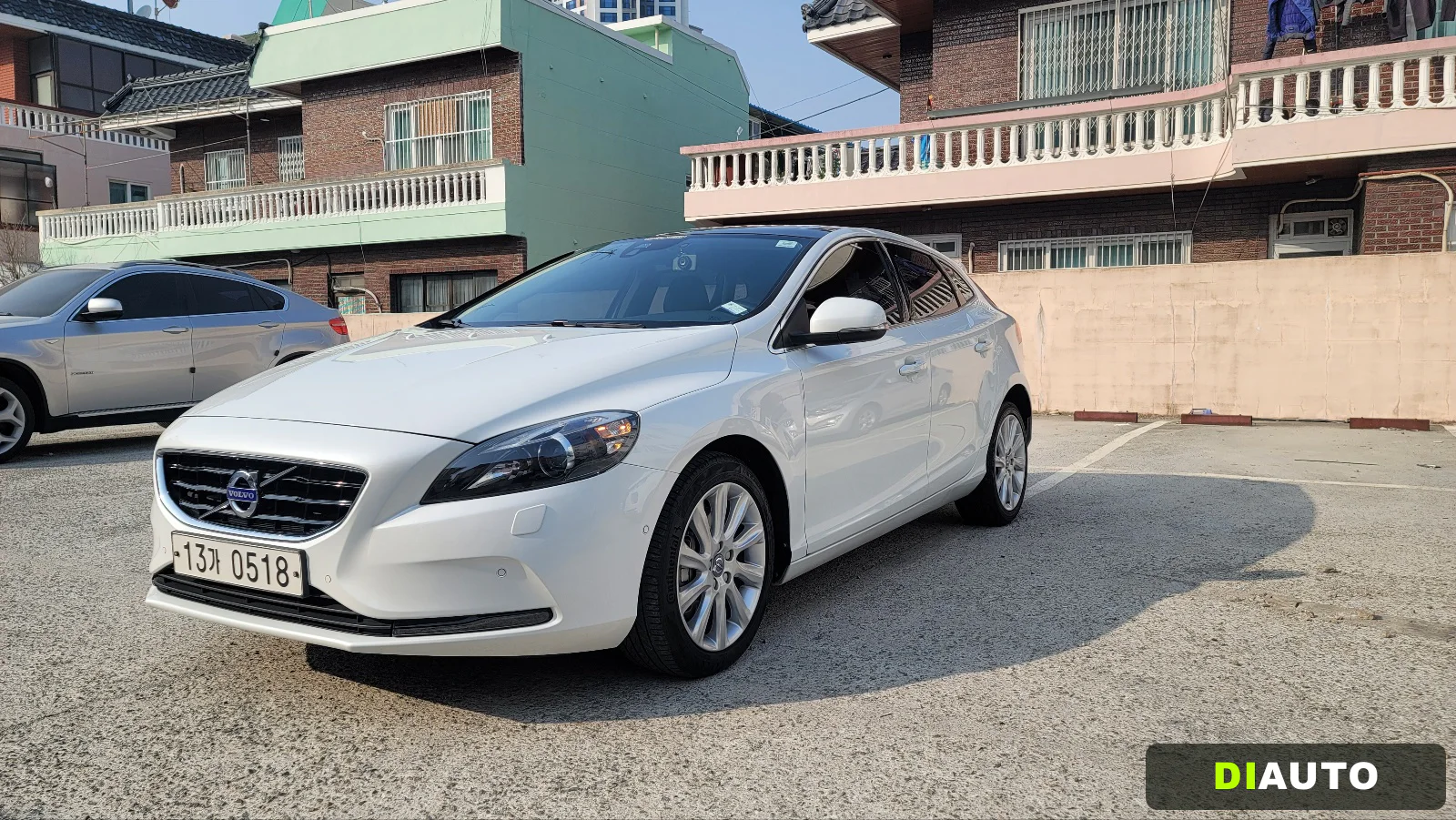 Volvo V40