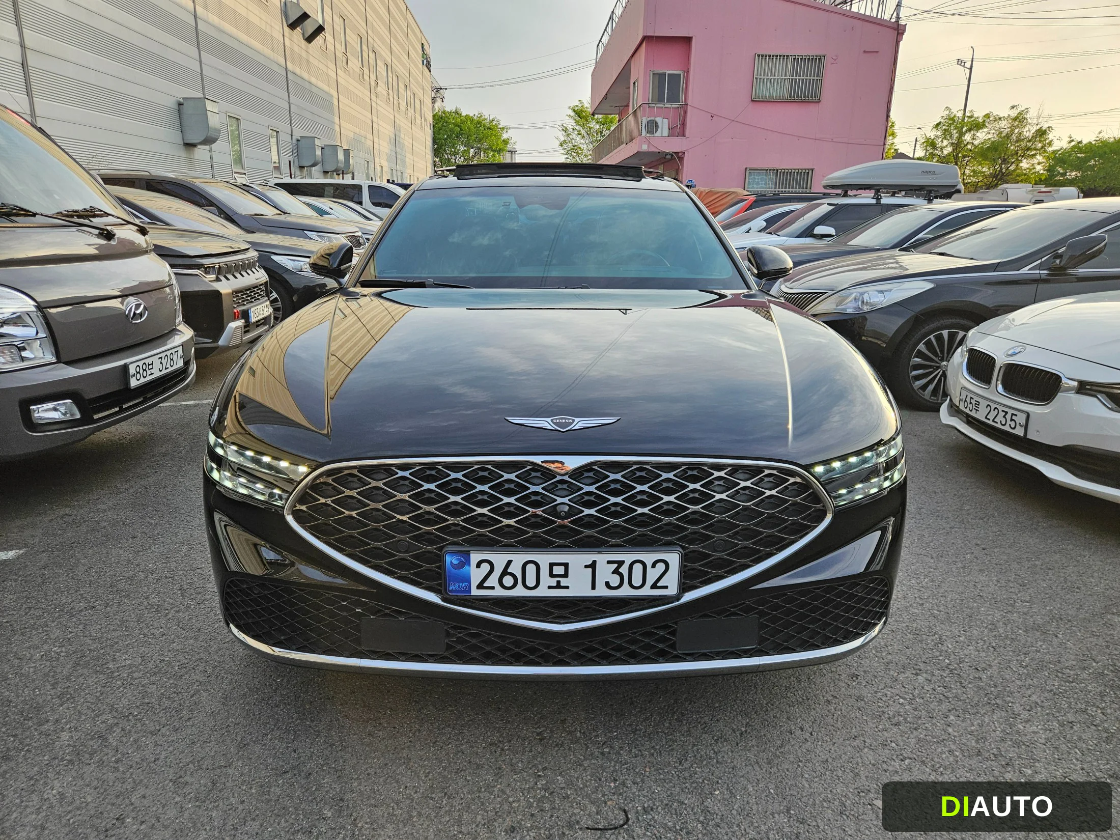 Genesis G90