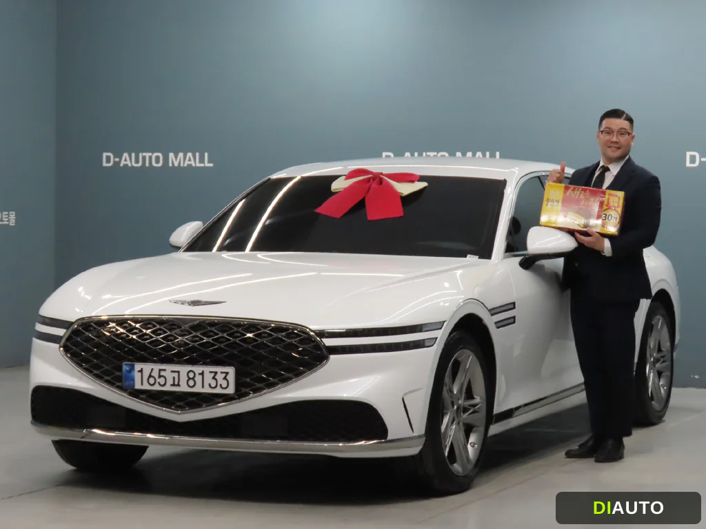 Genesis G90