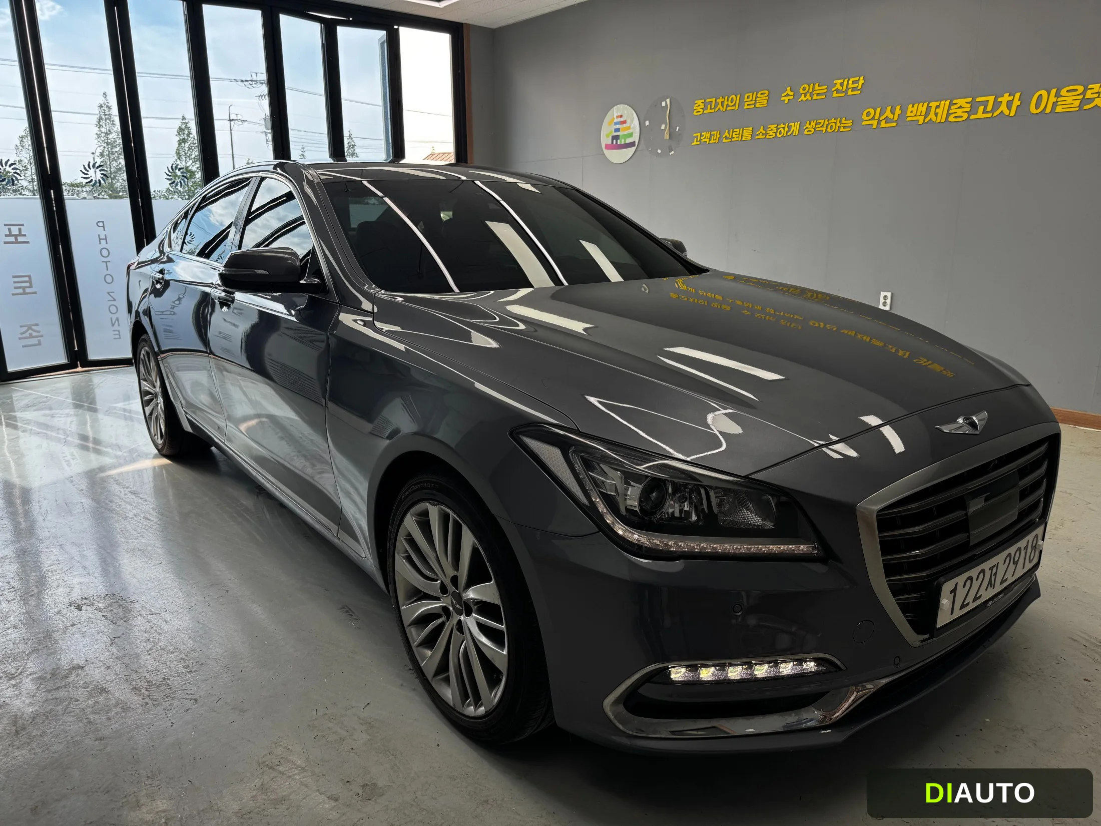 Hyundai Genesis