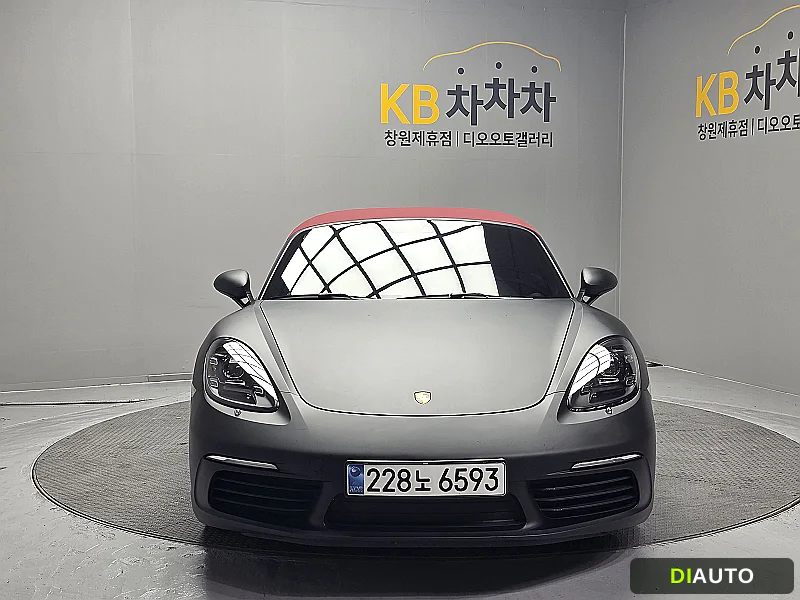 Porsche 718
