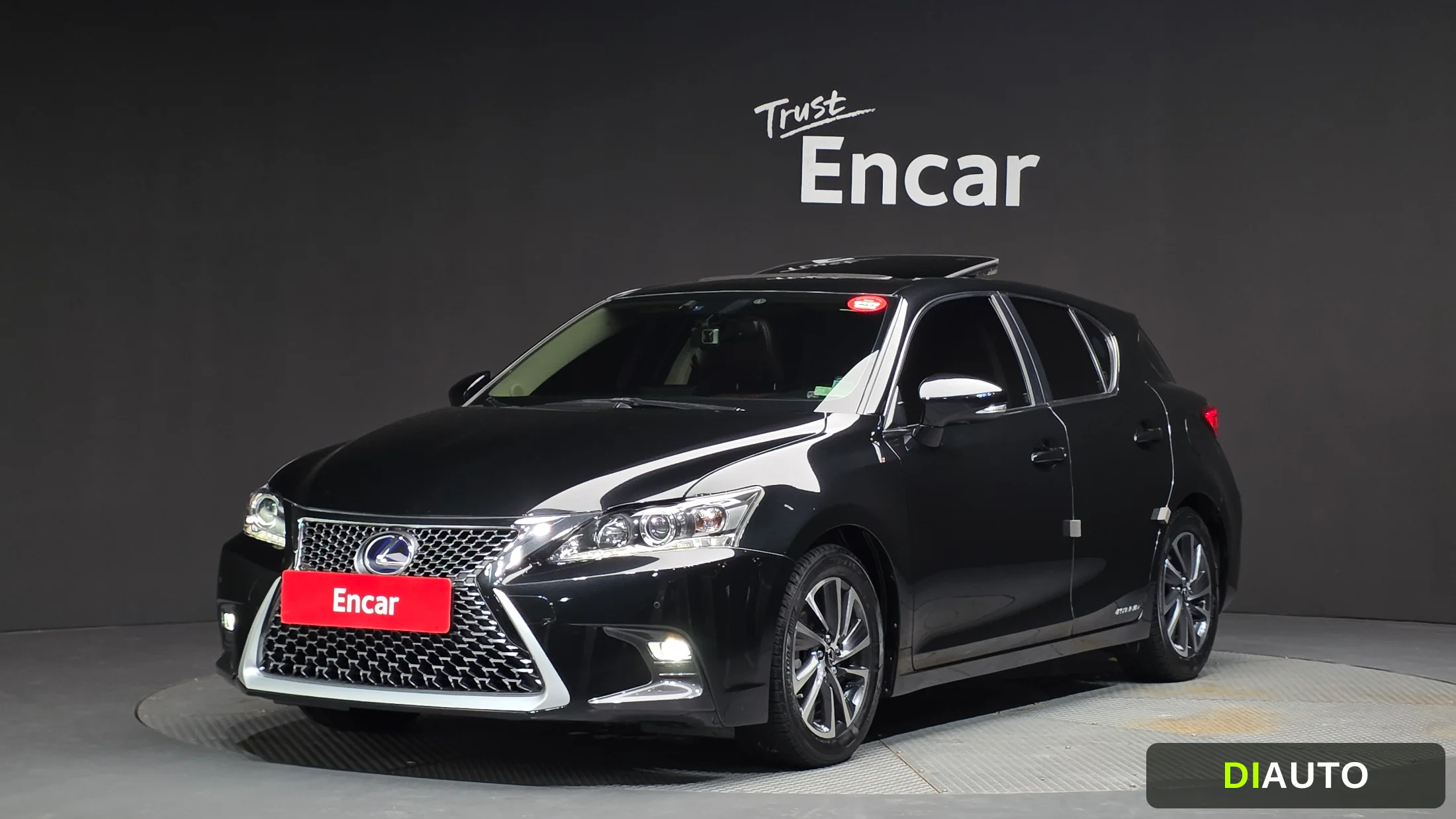 Lexus CT200h