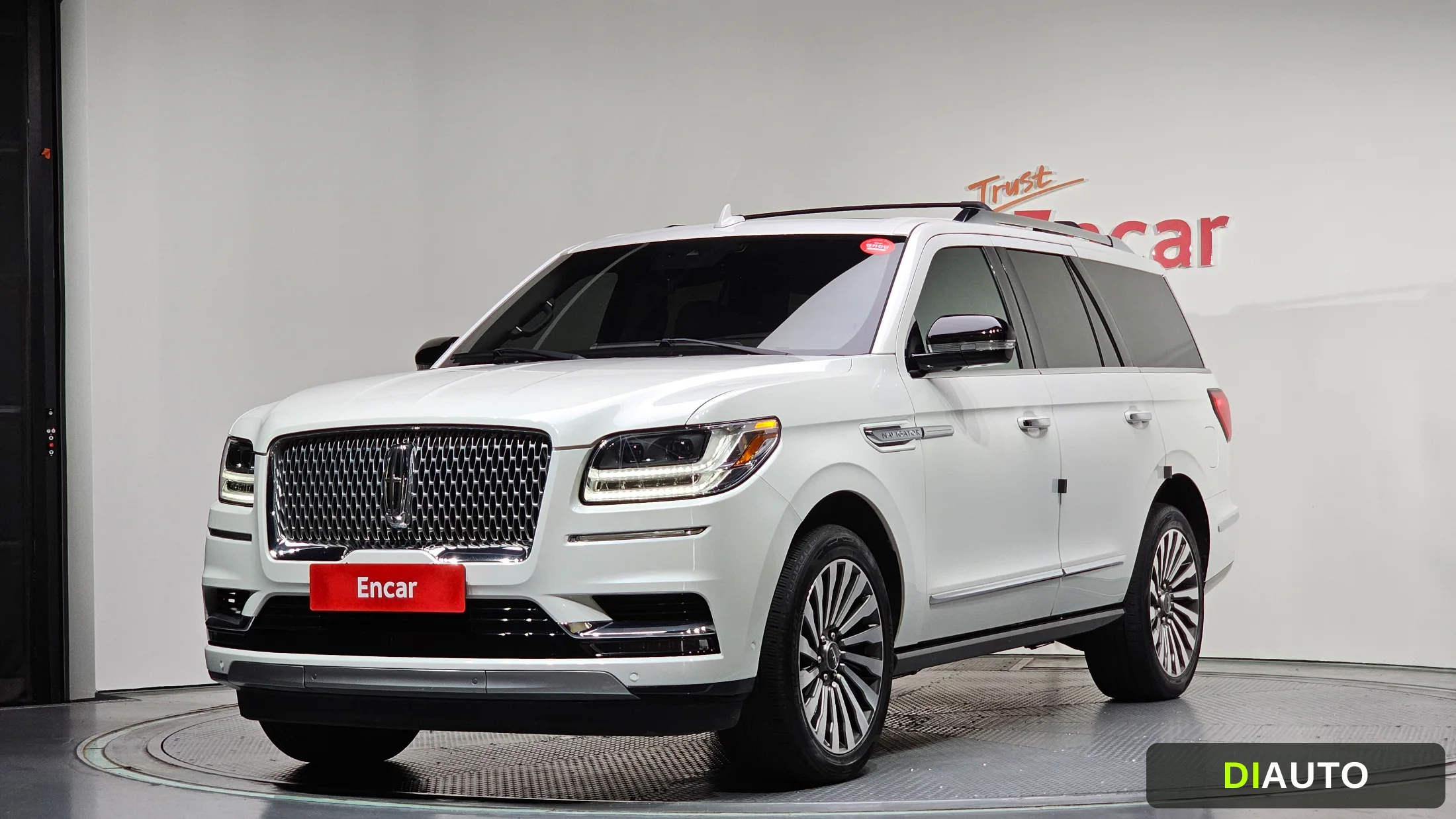 Lincoln Navigator
