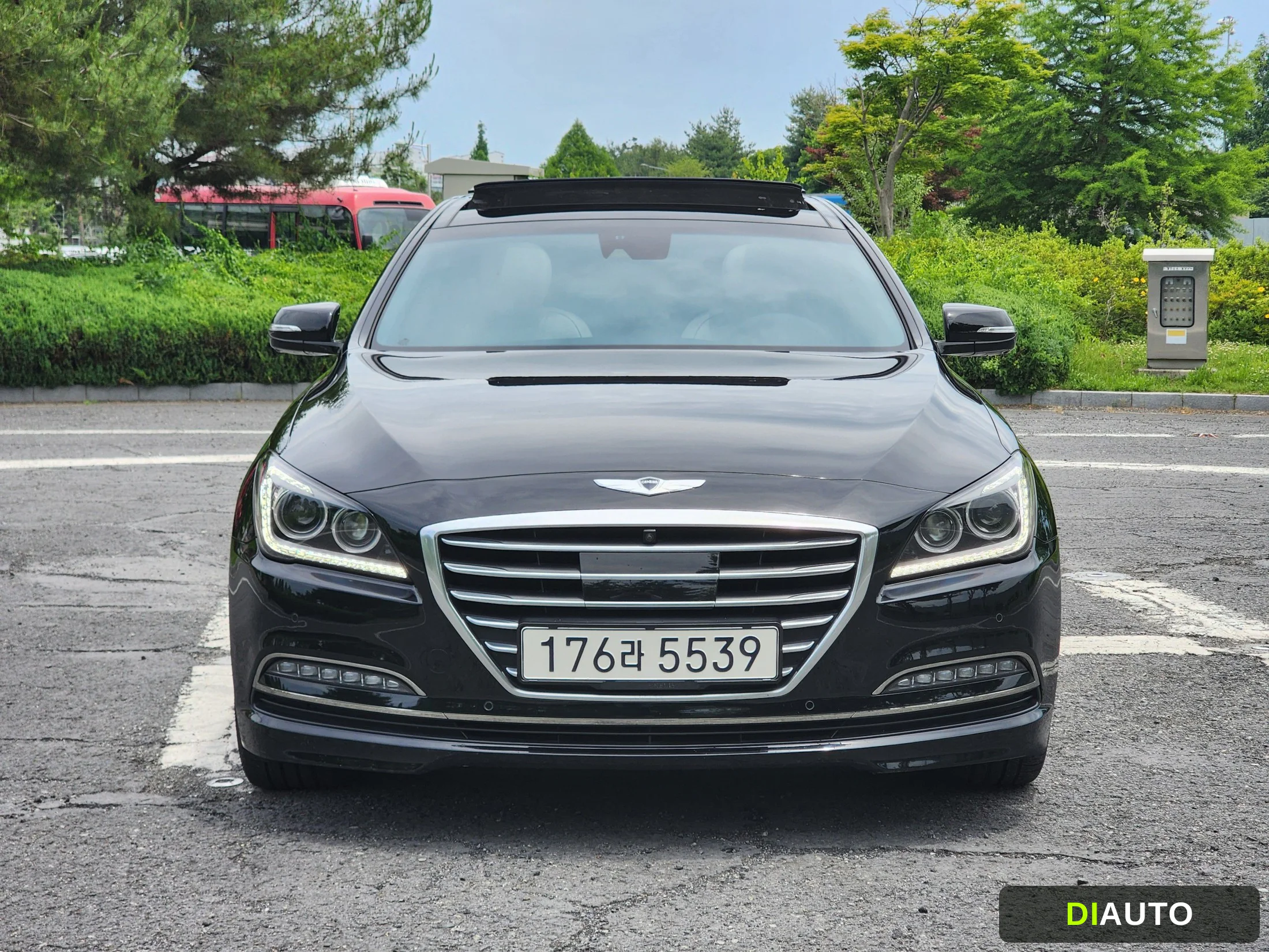 Hyundai Genesis