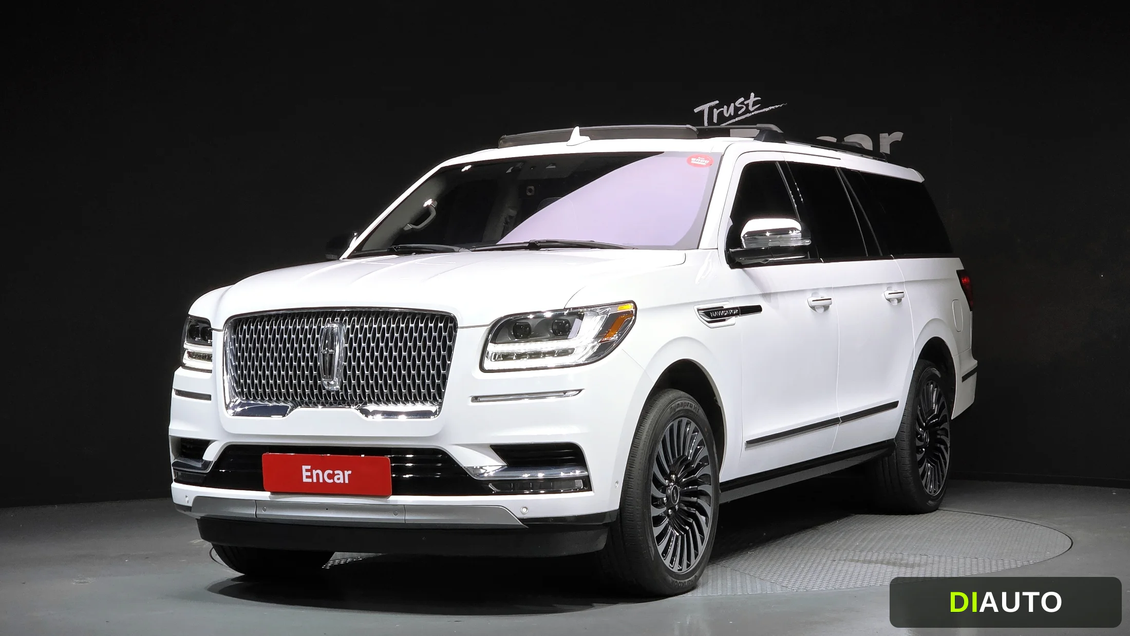 Lincoln Navigator