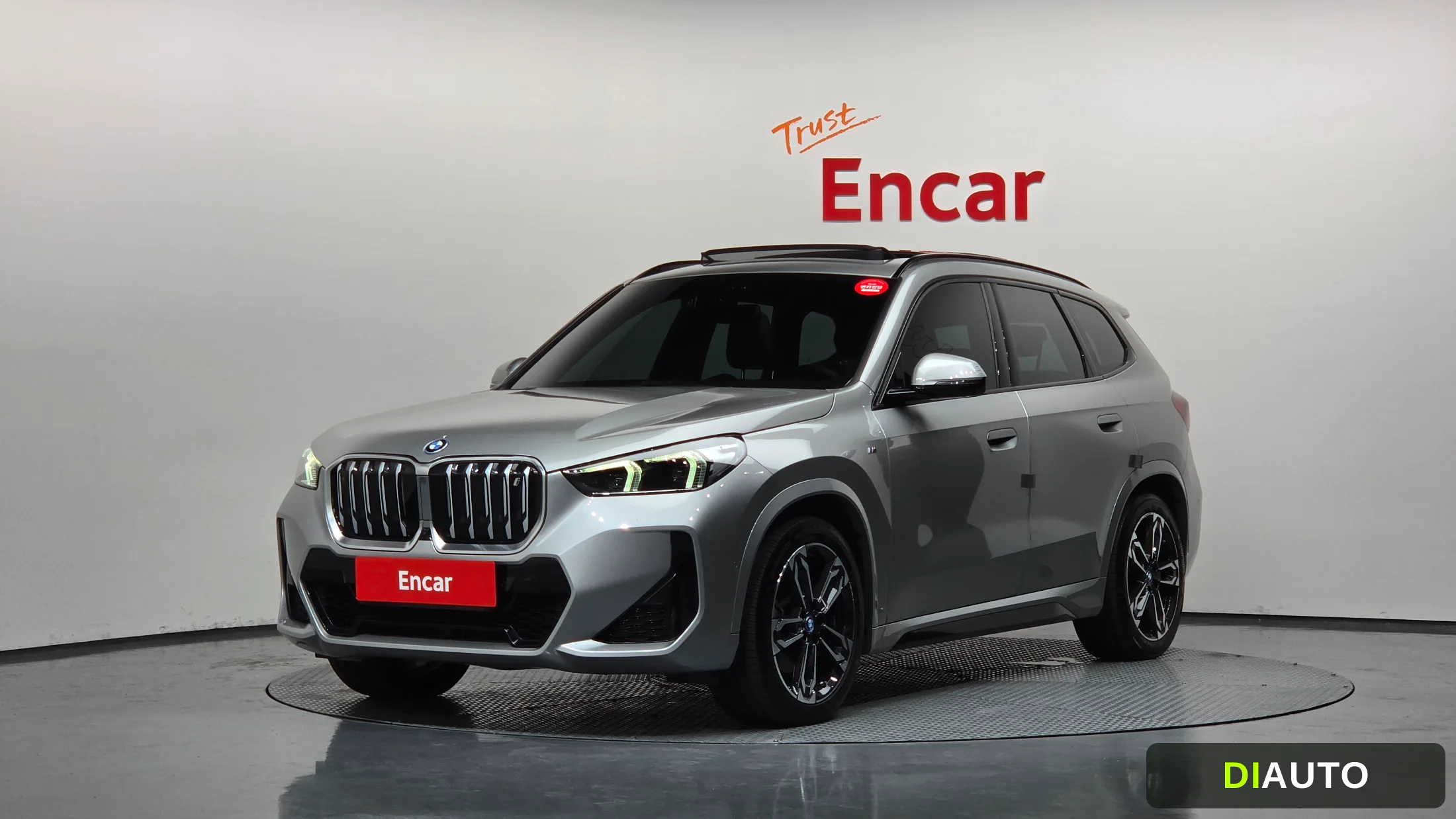 BMW iX1