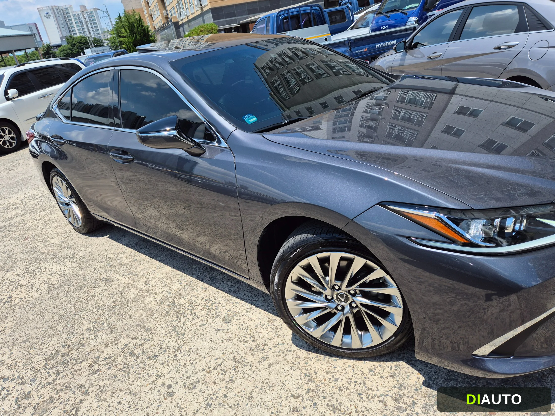 Lexus ES