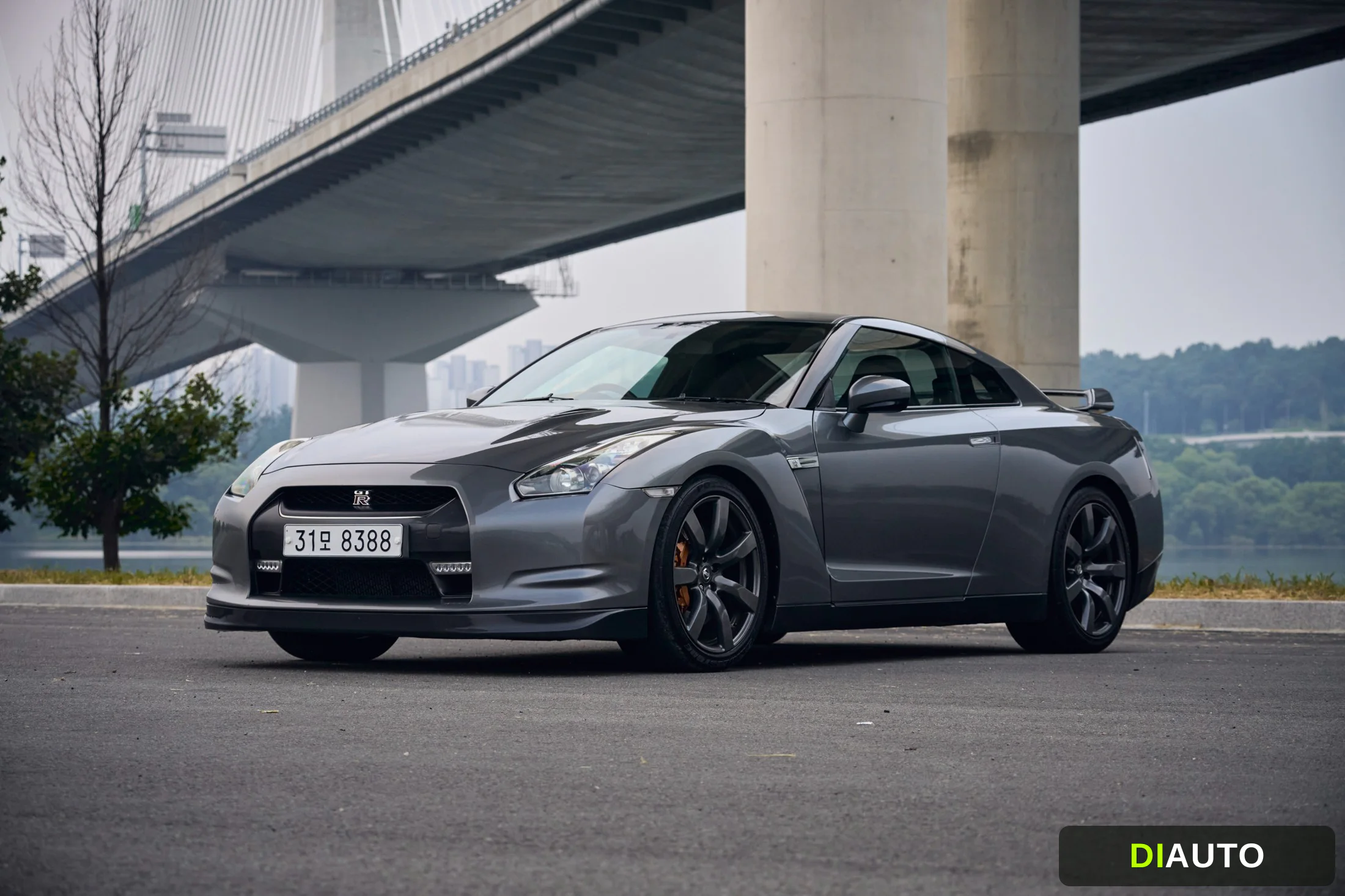 Nissan GT-R
