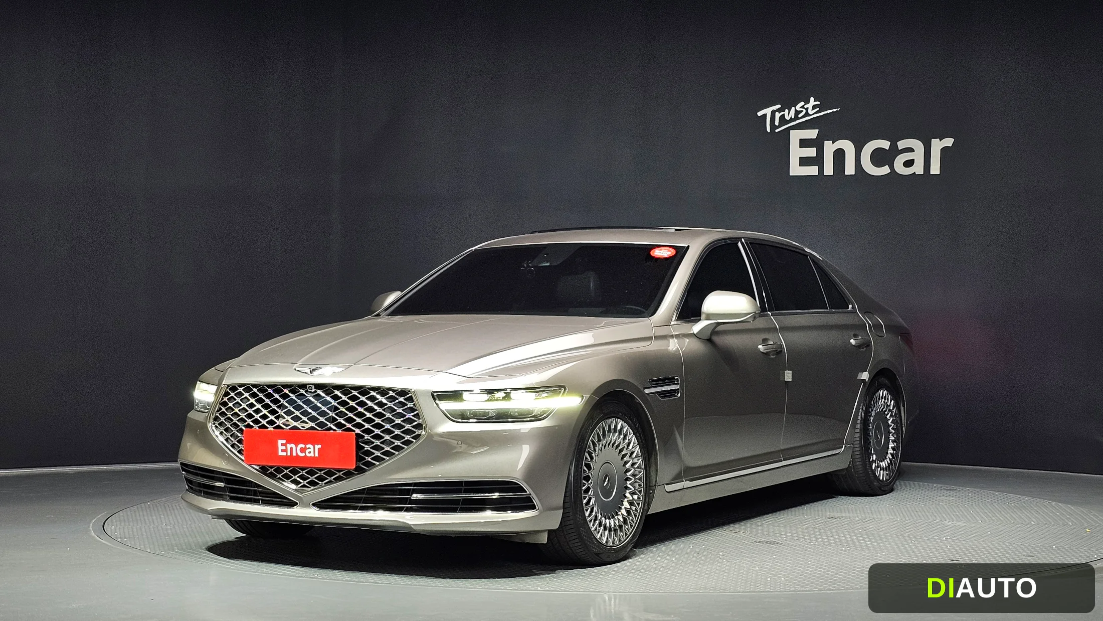 Genesis G90