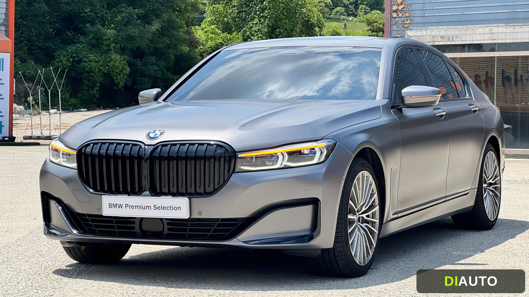 BMW 7-Series