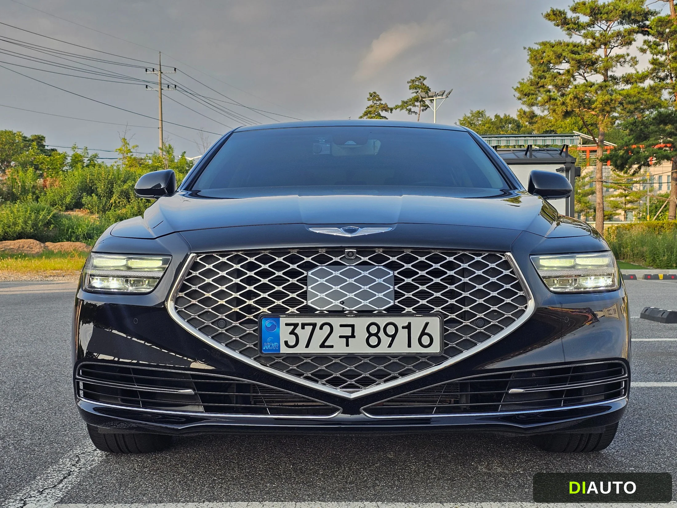 Genesis G90