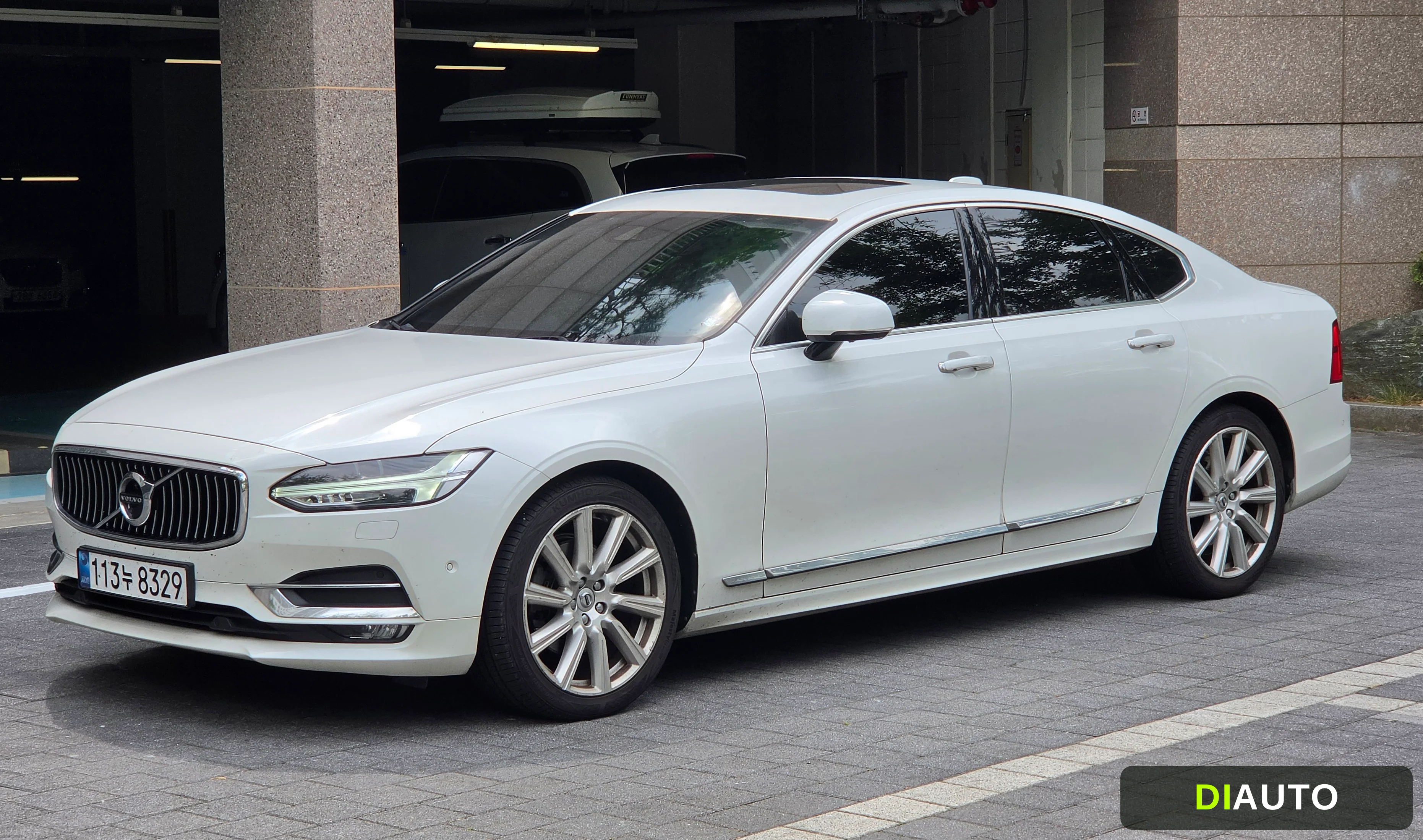 Volvo S90