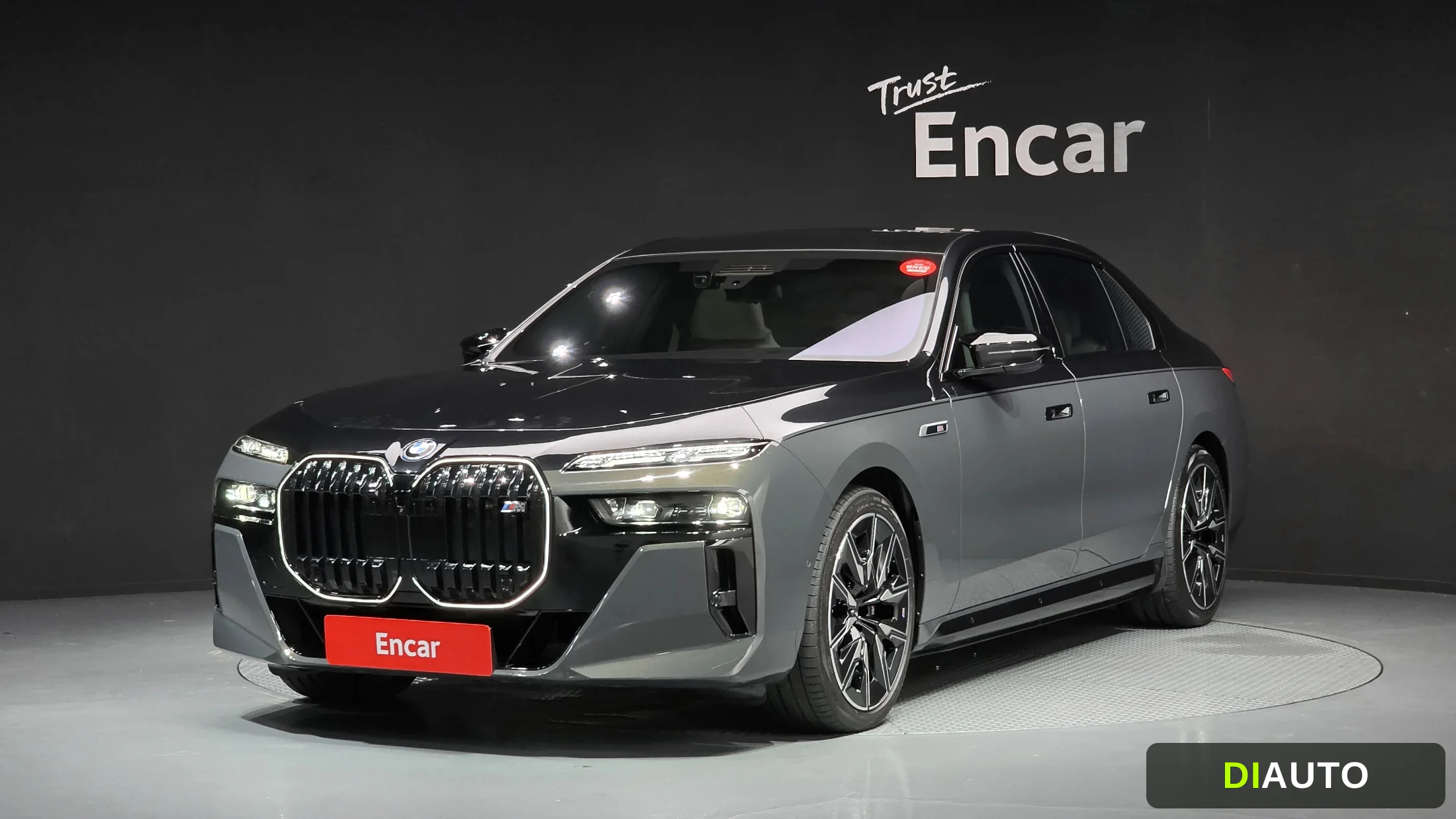 BMW i7