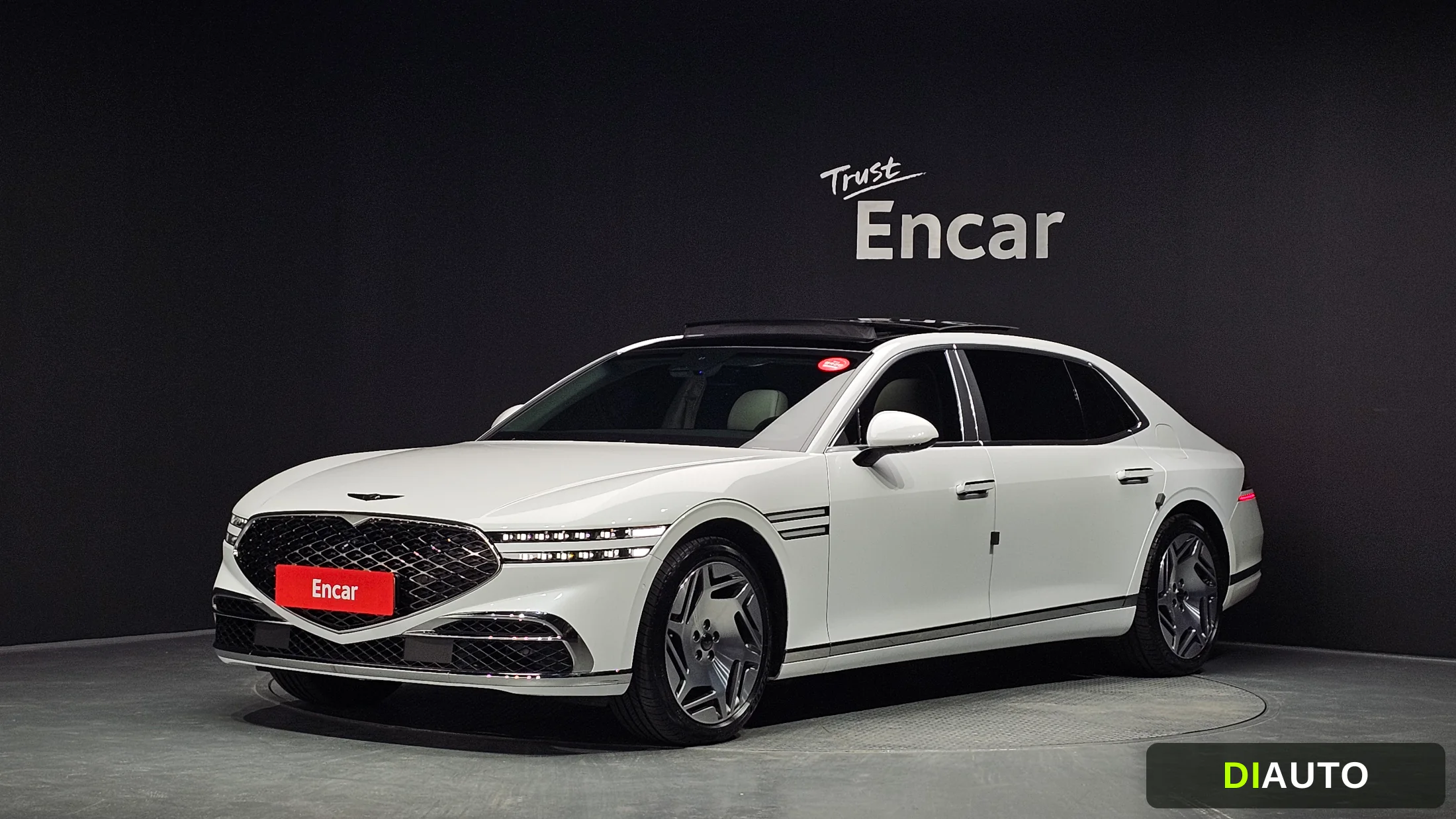 Genesis G90