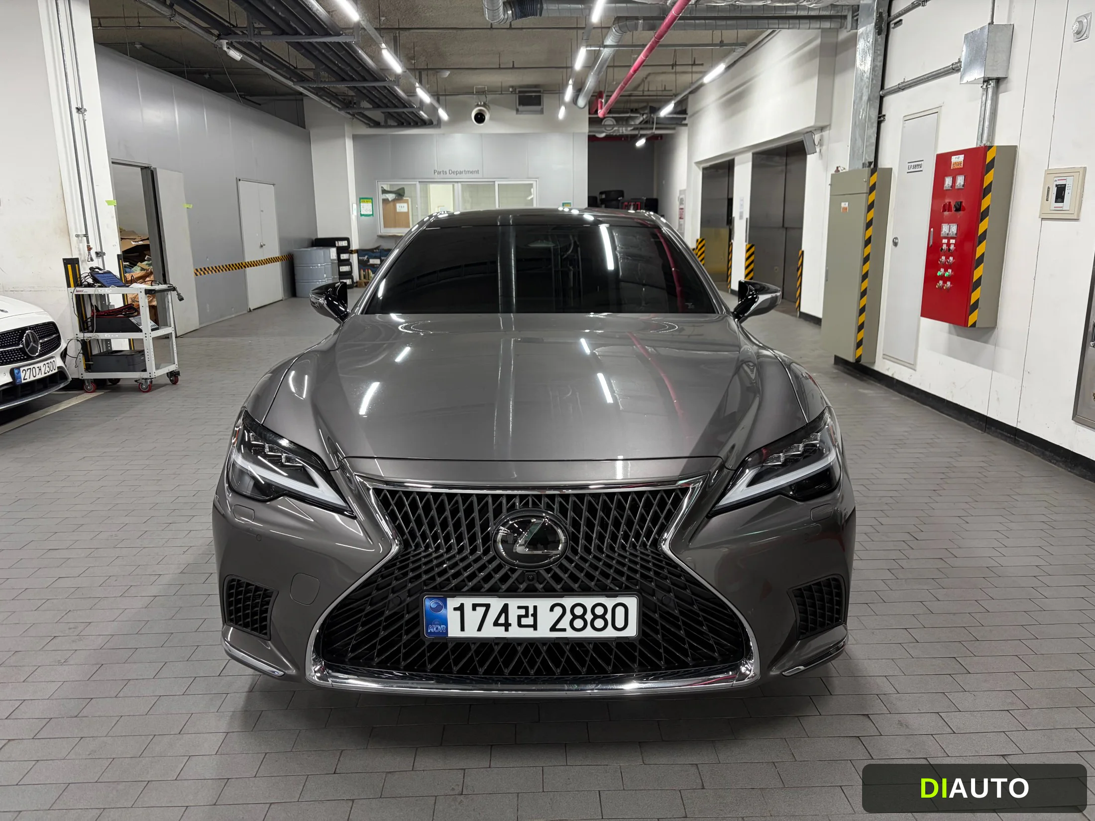 Lexus LS