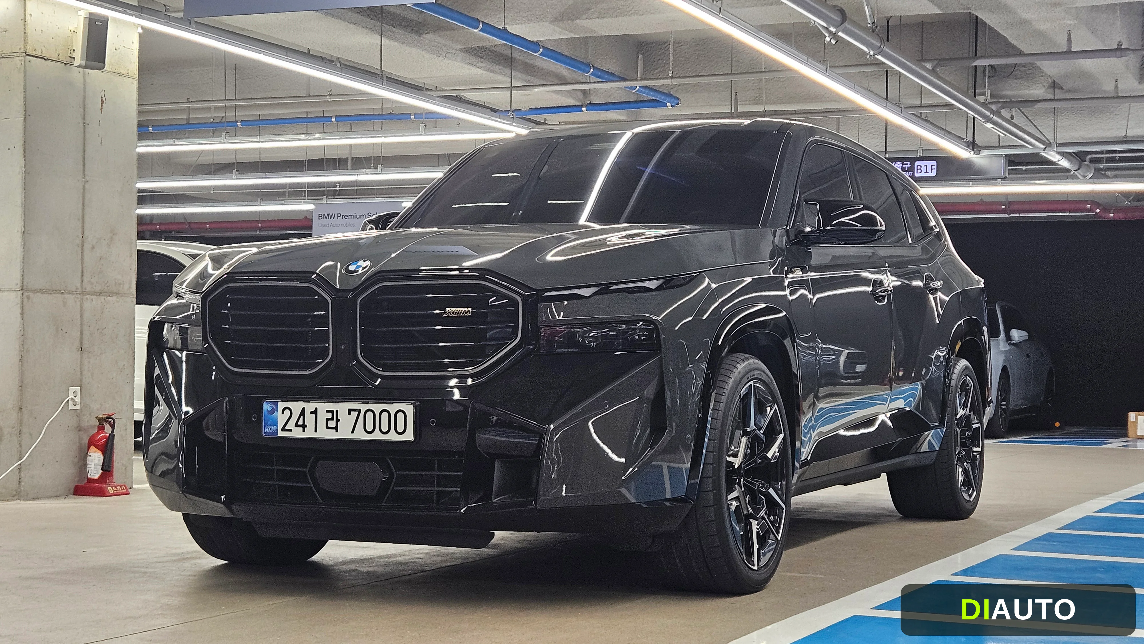 BMW XM