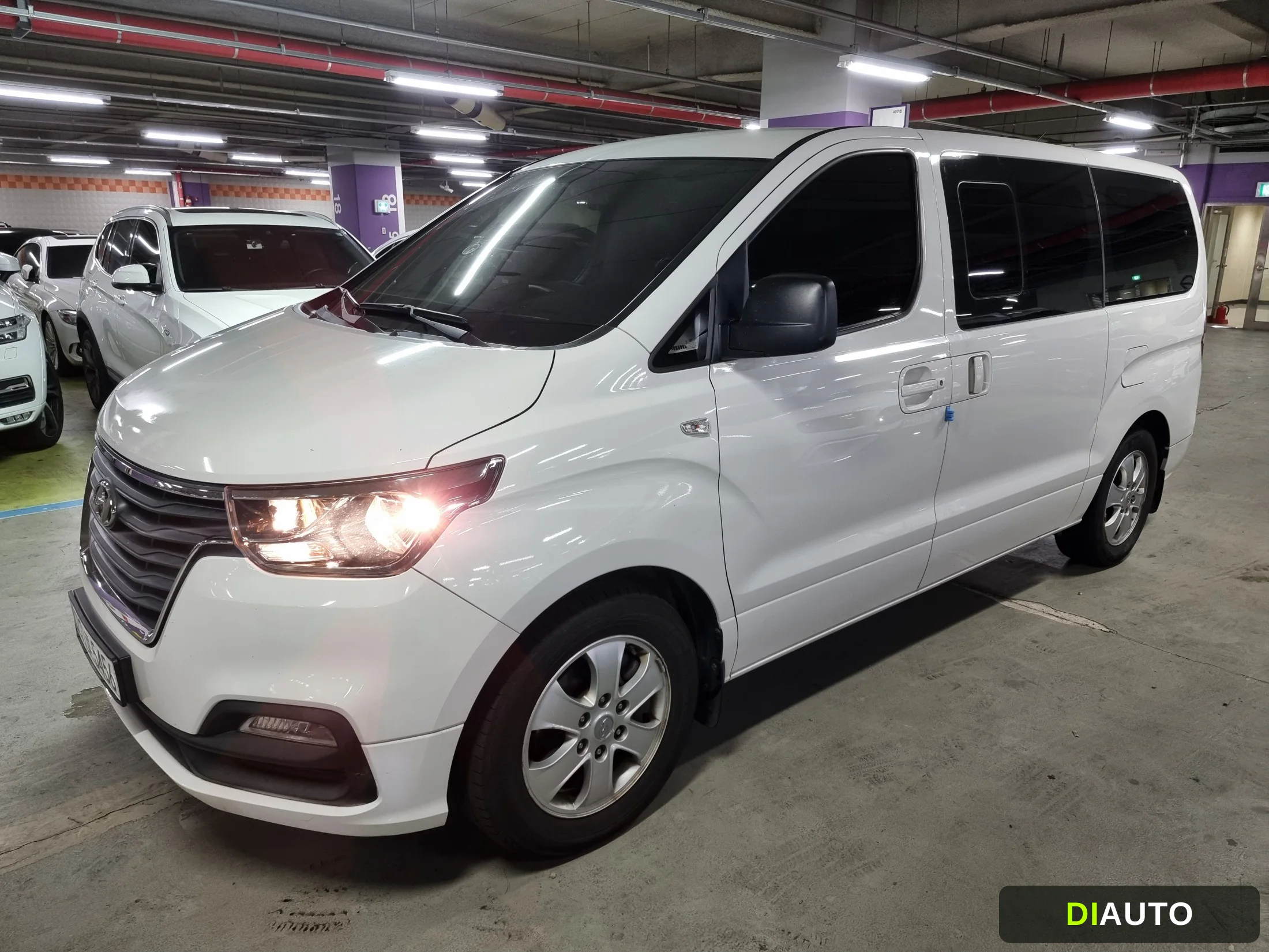 Hyundai Starex