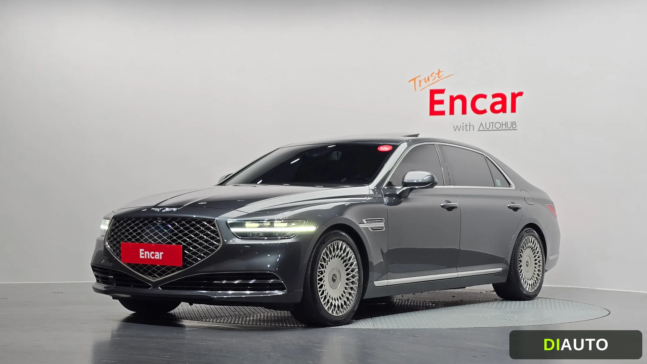 Genesis G90