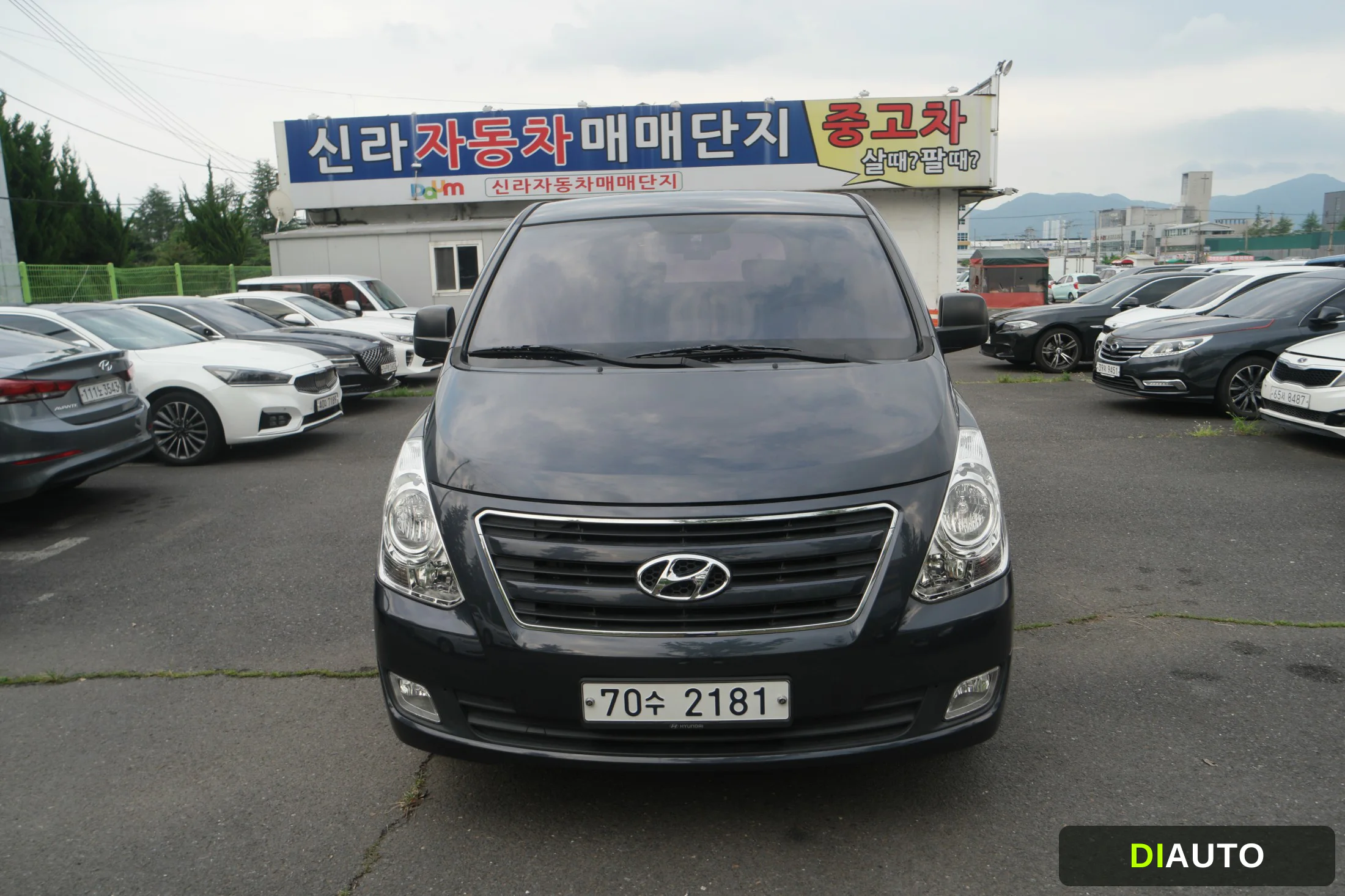 Hyundai Starex