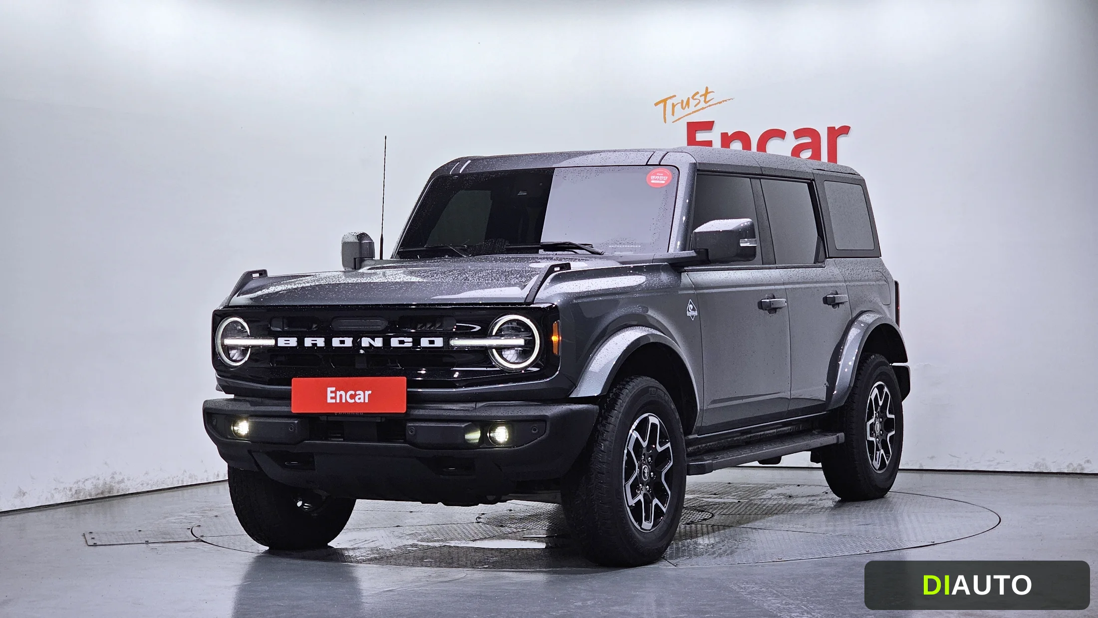 Ford Bronco
